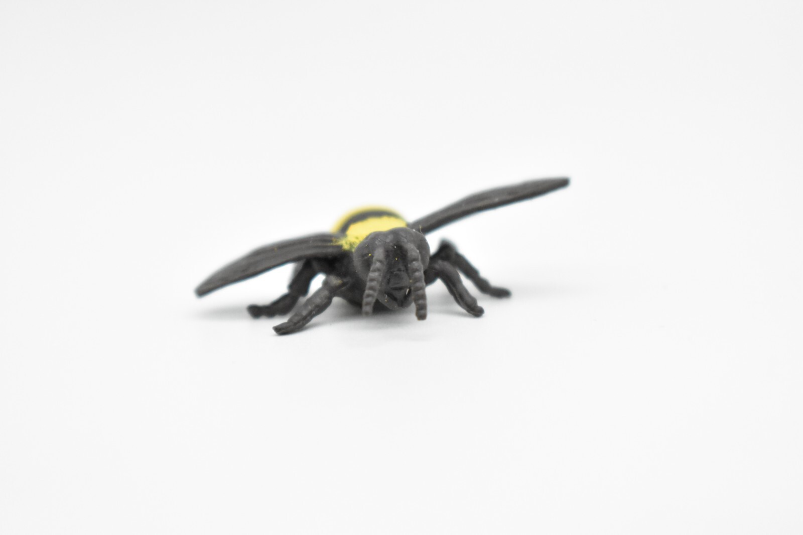 Bumblebee, Flexible, Soft Rubber Toy Bee Model Bug 1″ F3416 B33