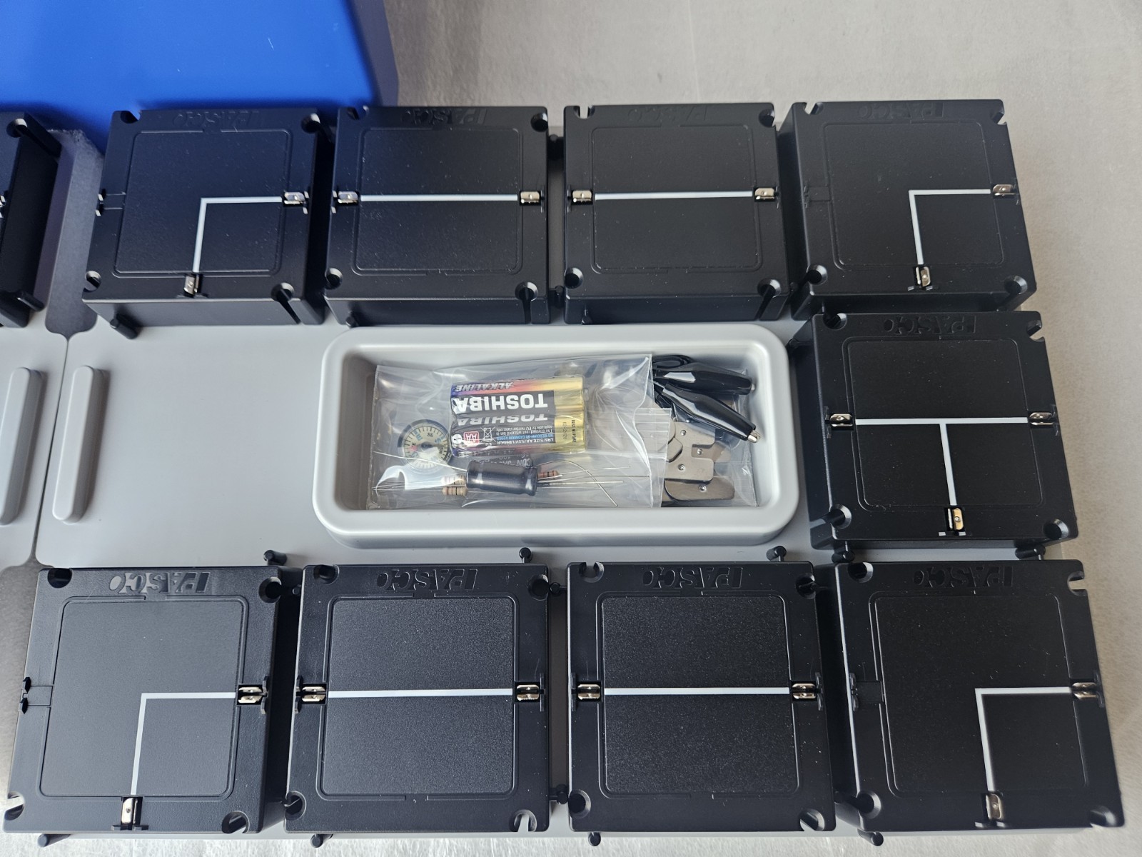 Pasco Modular Circuits Standard Kit EM-3536 For Essential Physics