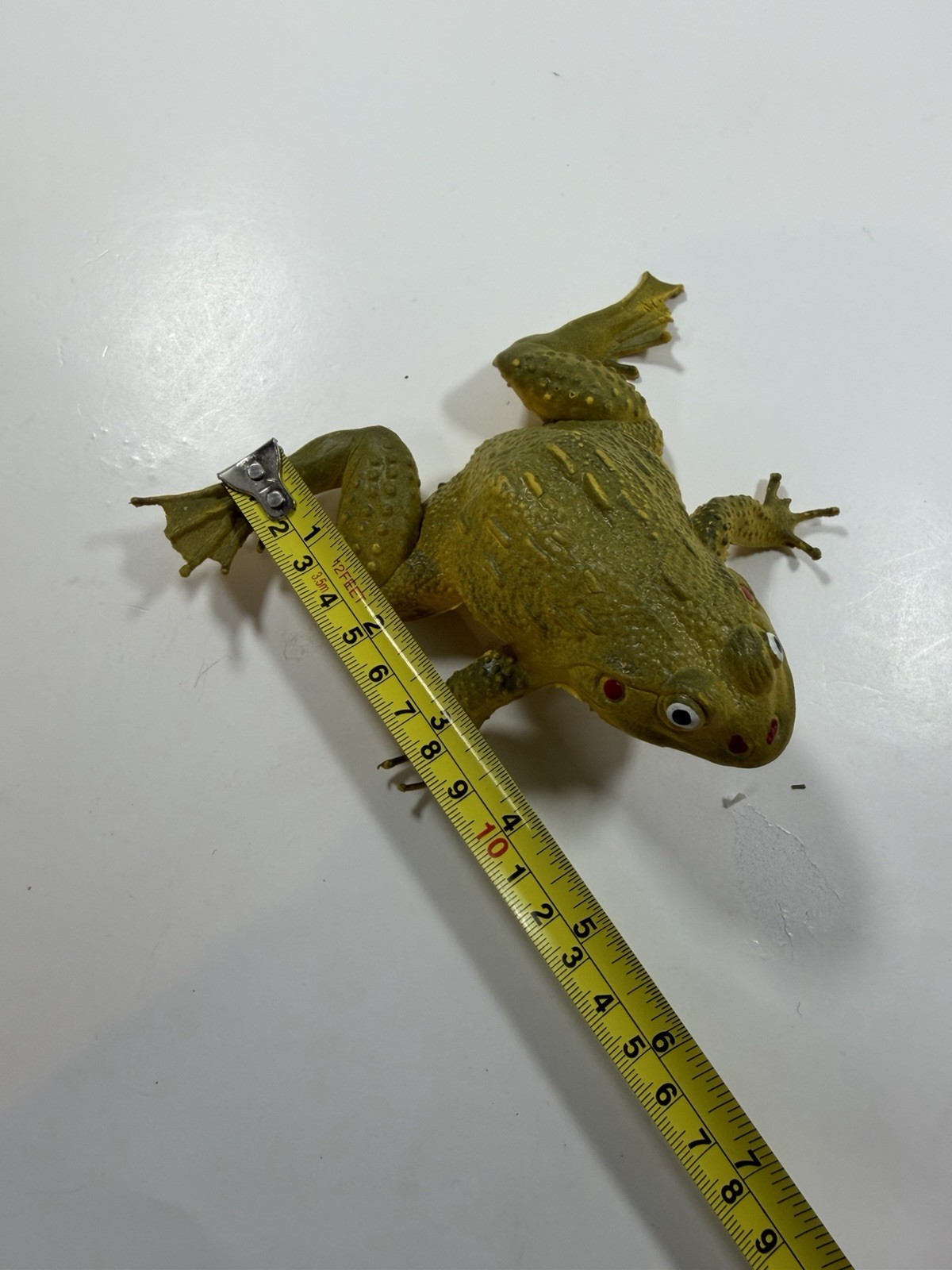 Vintage Imperial Rubber Toad Frog Bath Toy Green Yellow Squeeze Squirt Toy