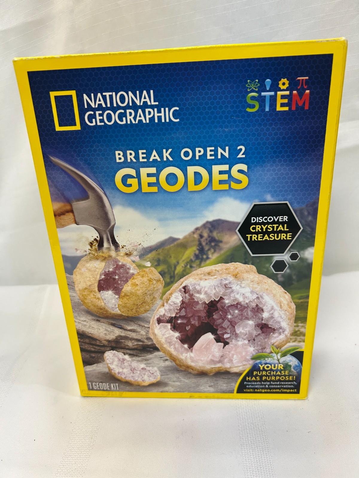 National Geographic Break Open 2 Geodes Stem Kit With Safety Goggles