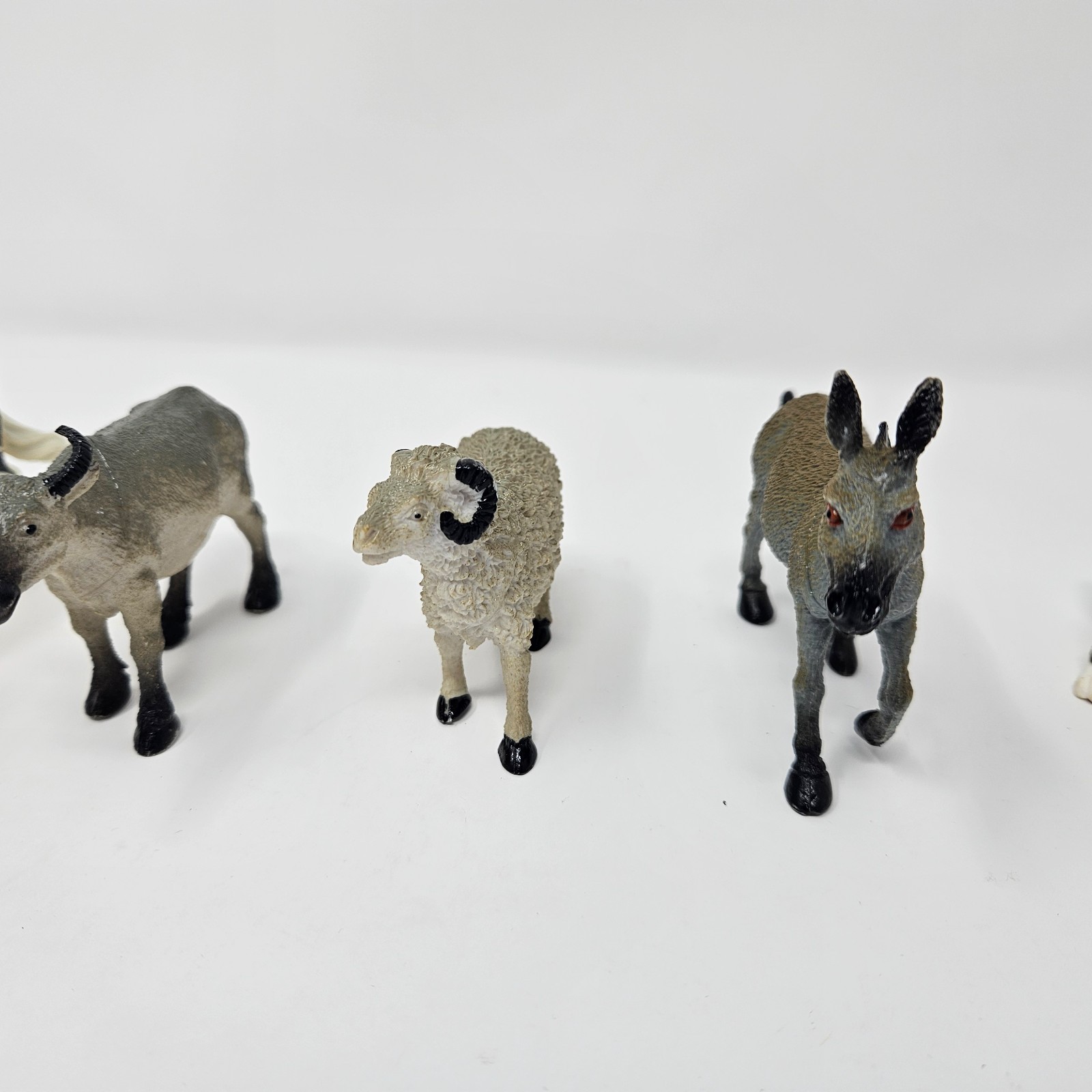 Mojo Safari Mixed Animal Figures Lot of 6