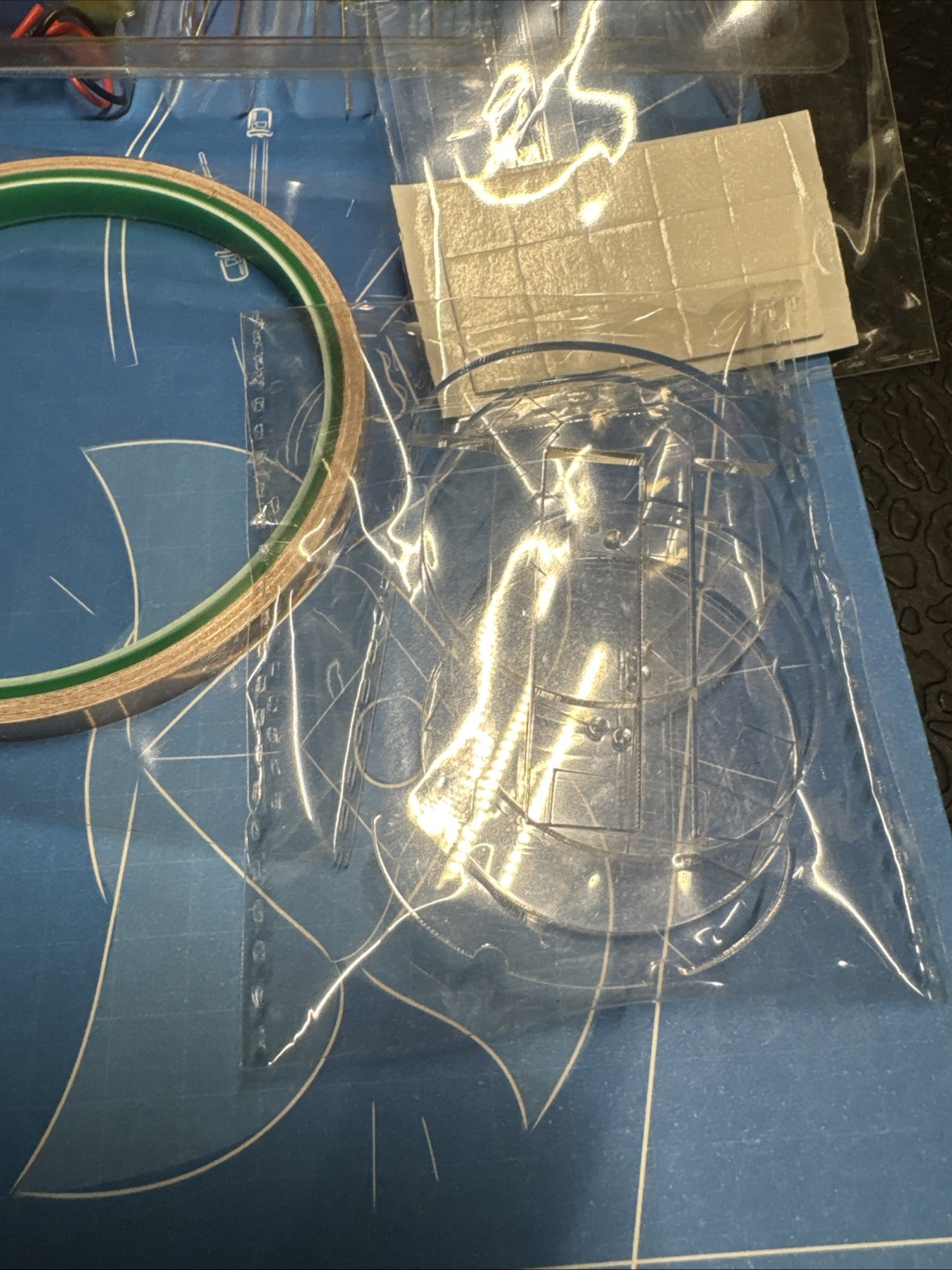 1 New STEM Kiwi Co. Tinker Crate PAPER CIRCUITS A HANDS ON SCIENCE EXPERIENCE