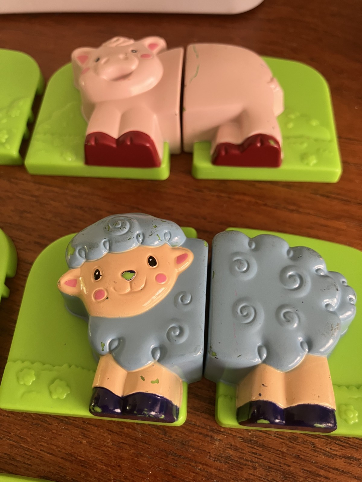 Vintage 2007 LeapFrog Fridge Farm Magnetic Animal Set Barn Toy Complete Tested