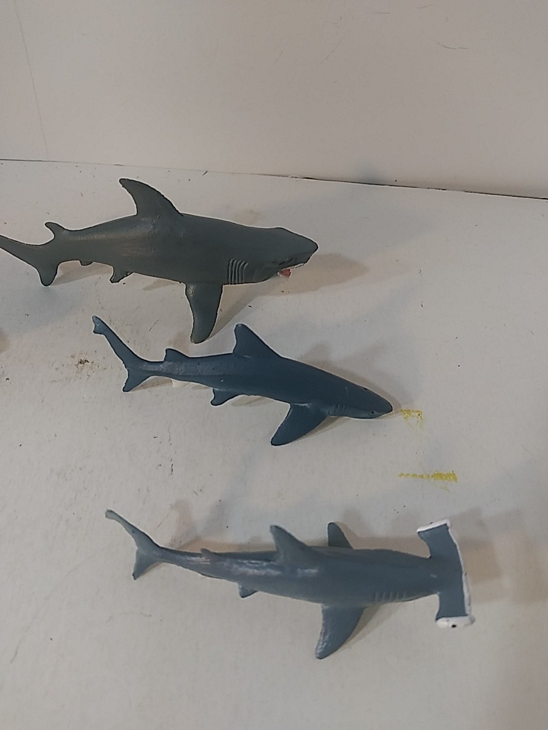 Lot of 5 Mini 3″ Shark figures by K&M Hammerhead Tiger Great White Blue 3in..