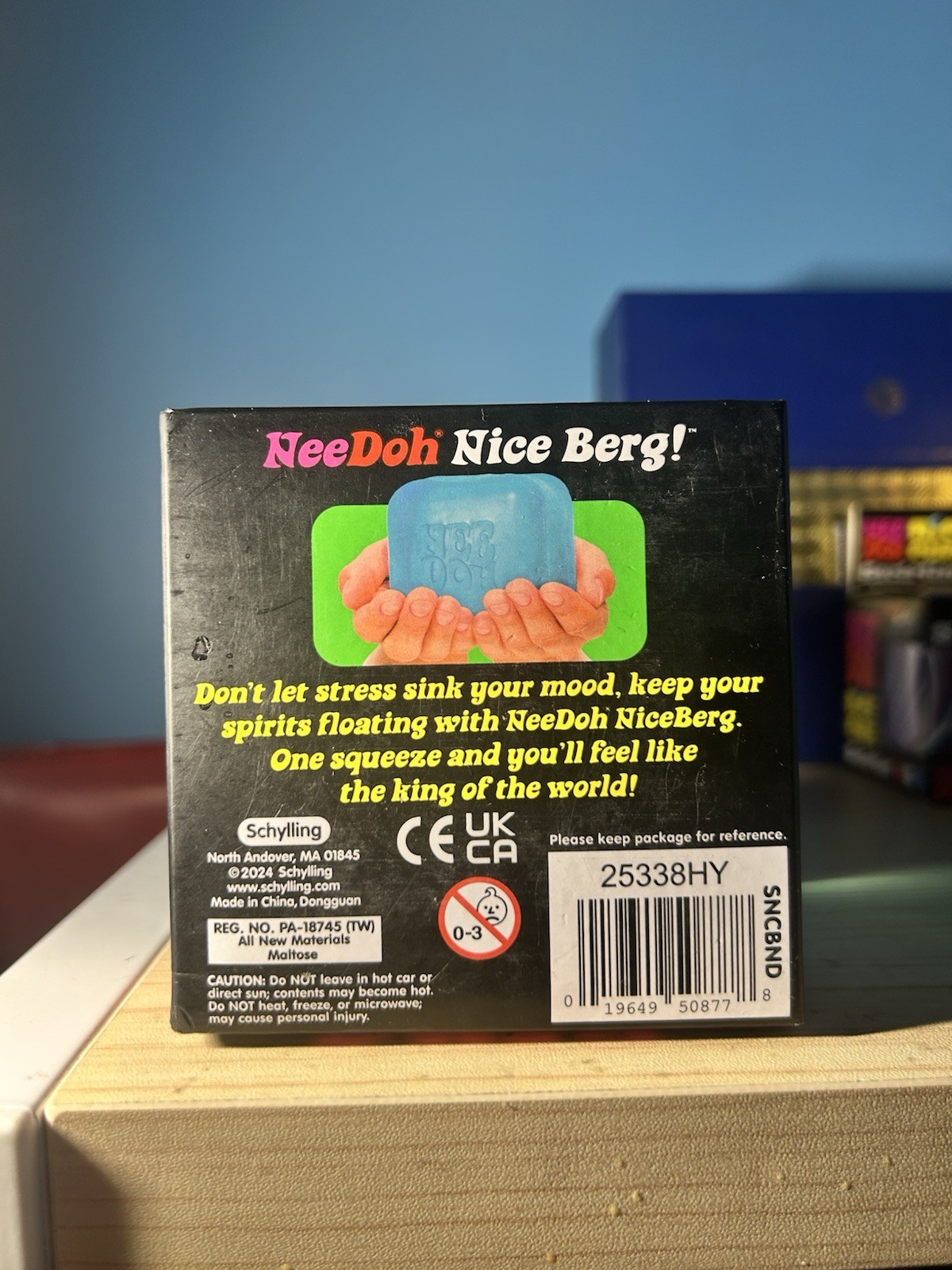 NeeDoh Nice Berg Blue XL Giant Nee Doh Nice berg Solid Squish Cube