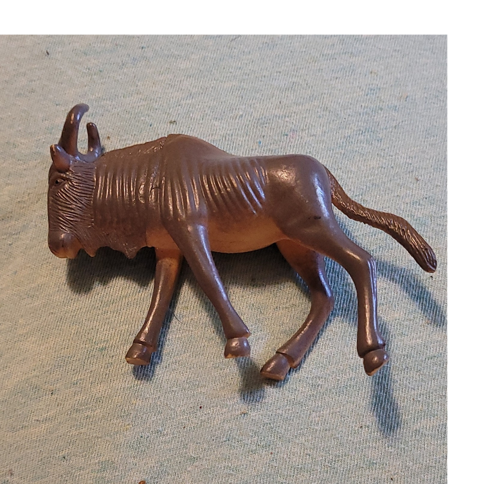 Brown Plastic Wildebeest Educational Toy Figure Ages 3-7 Years