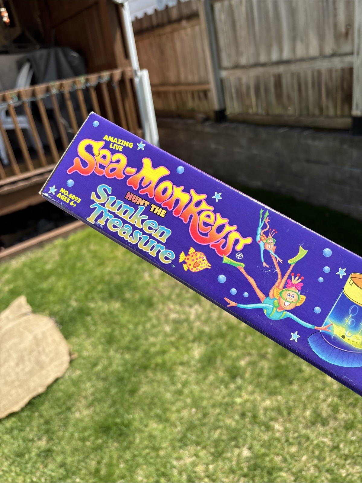 Amazing Live Sea-Monkeys SUNKEN TREASURE Tank Aquarium NEW RARE VTG 1998