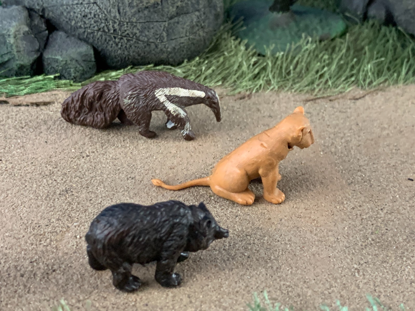 Lot of 5 Mixed Britains Vintage Miniature Plastic Wild Animal Figures England