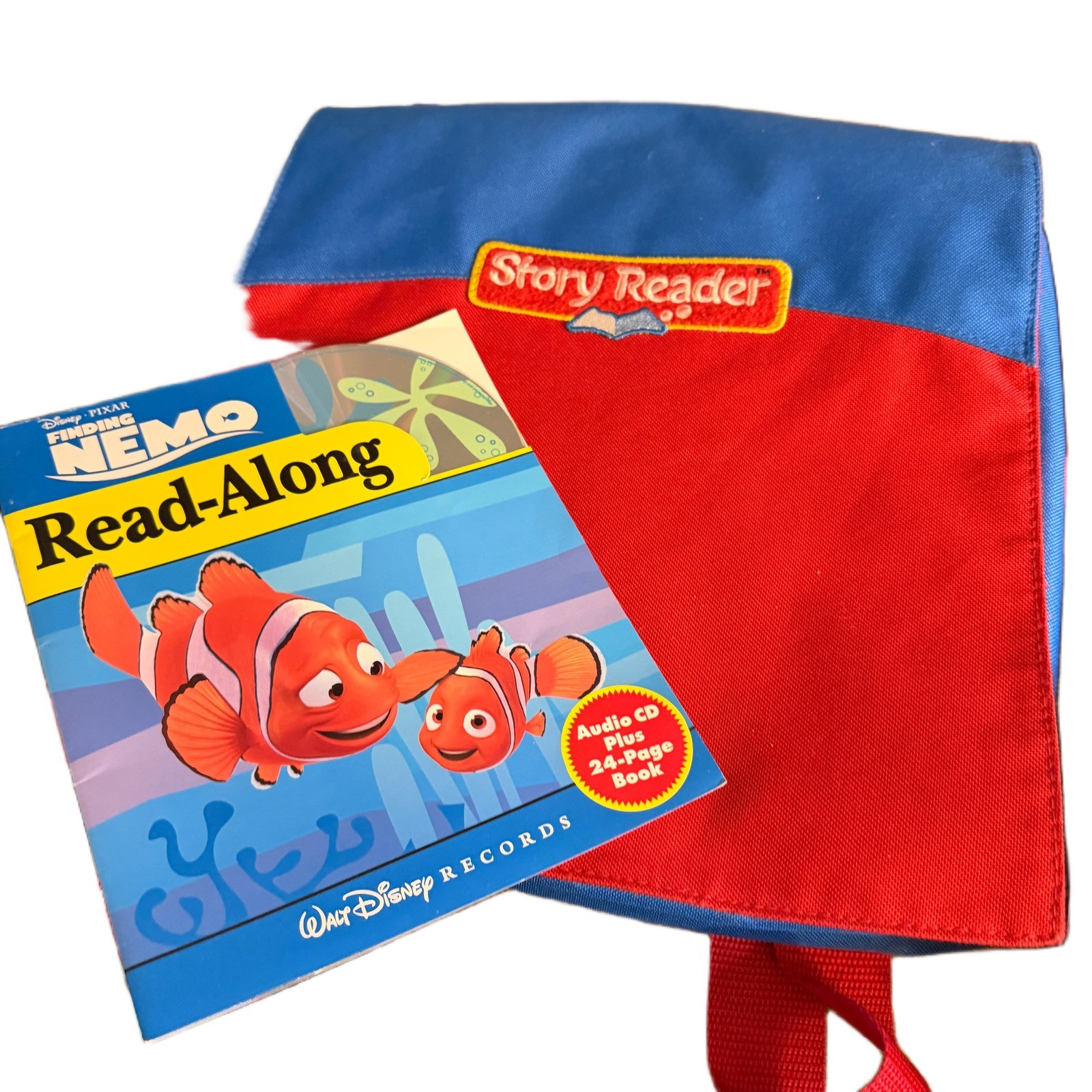 Disney Story Reader Electronic Book System Carrying Case 22 Books 10 Cartridge