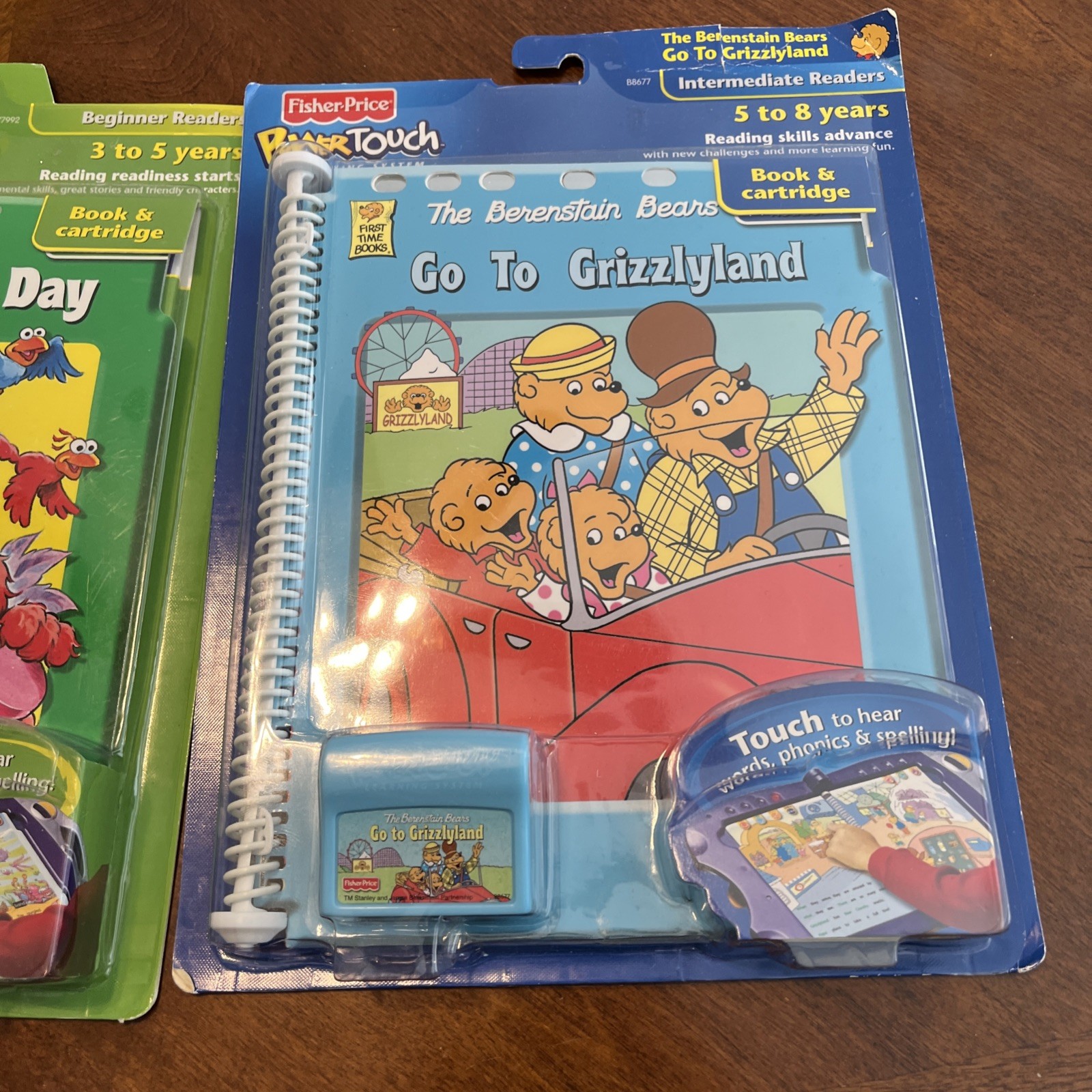 Fisher Price Power Touch Elmo’s Noisy Day & Brnstain Bears Go To Grizzlyland Lot
