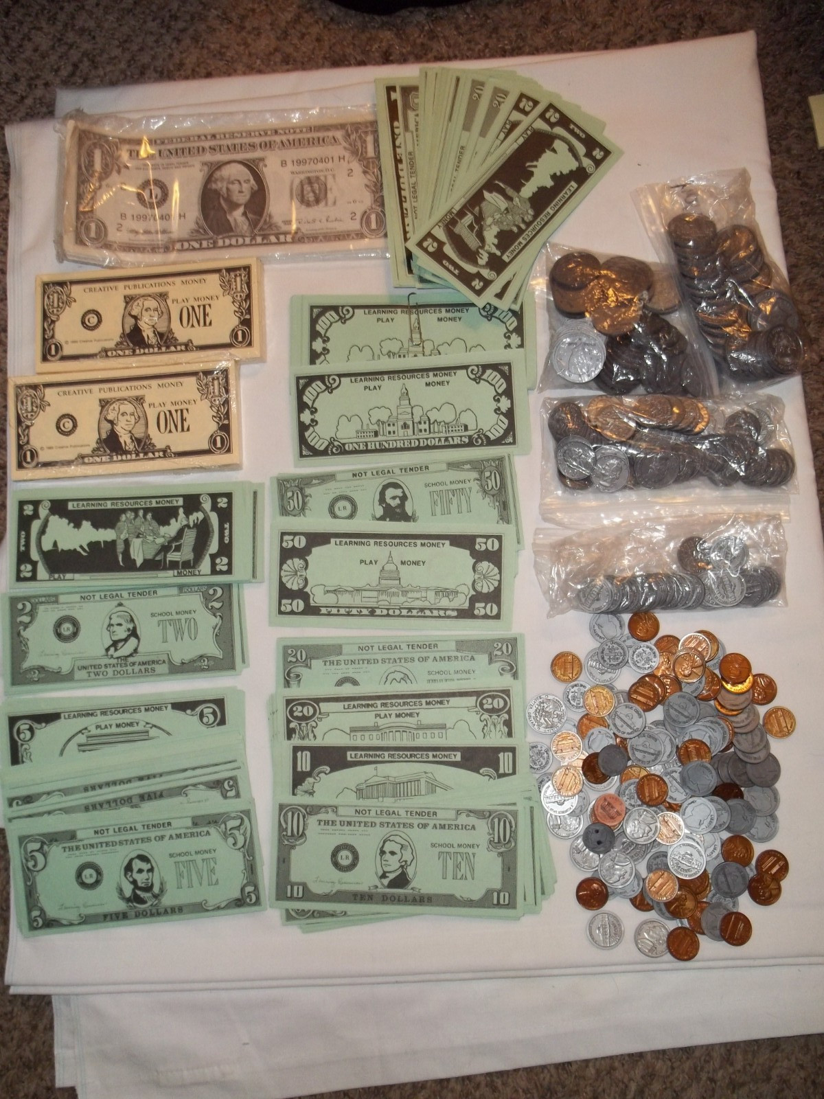 MEGA school play money 800+ pieces paper coins Learning Resources Home School