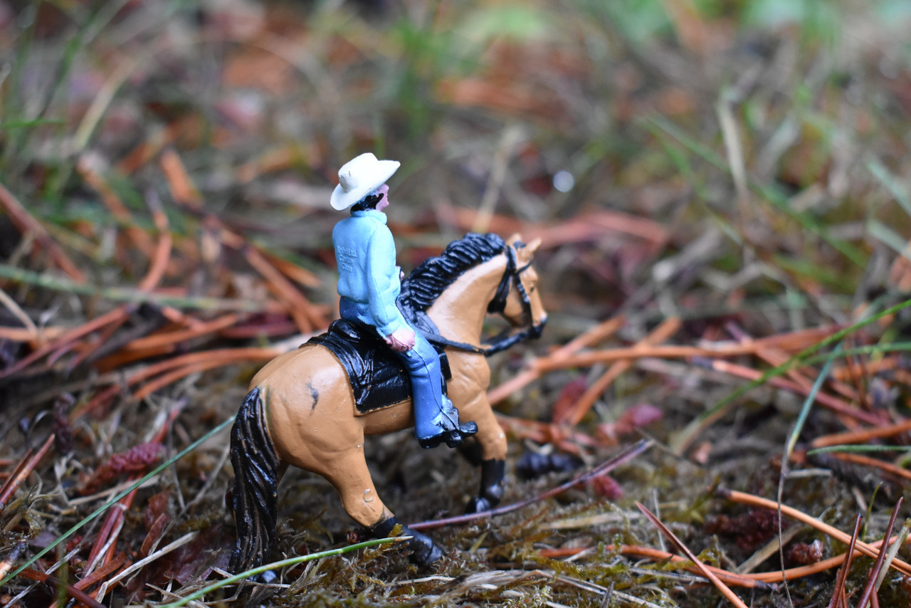 Horse Toy, Buckskin and Cowboy, Plastic Toy Farm Model 2.5 Inches F7021 B97
