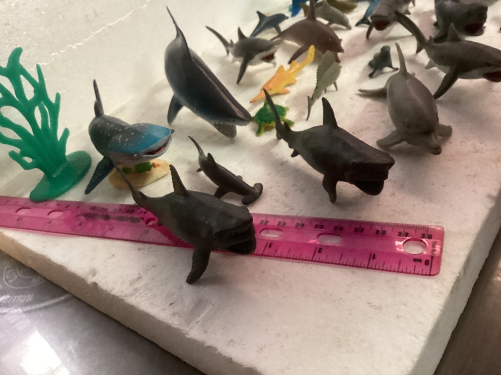 Mixed Lot 27 OCEAN SEA CREATURES Plastic Animals Toy Figures.