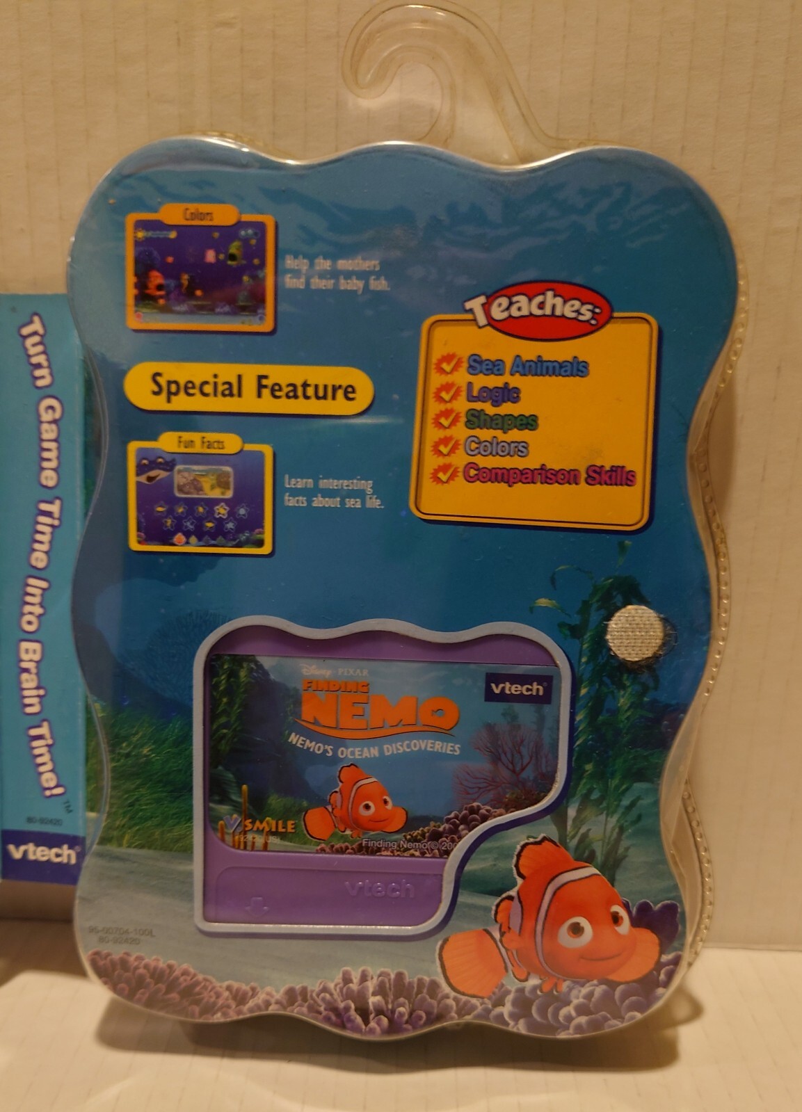 Vtech vsmile game Finding Nemo New in box but box is damaged and has wear on it