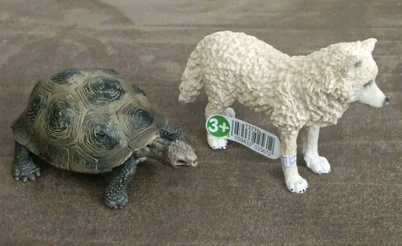 2 Schleich Giant Tortoise Wild Life ’08 & White Wolf Toy Figures Diorama Animals