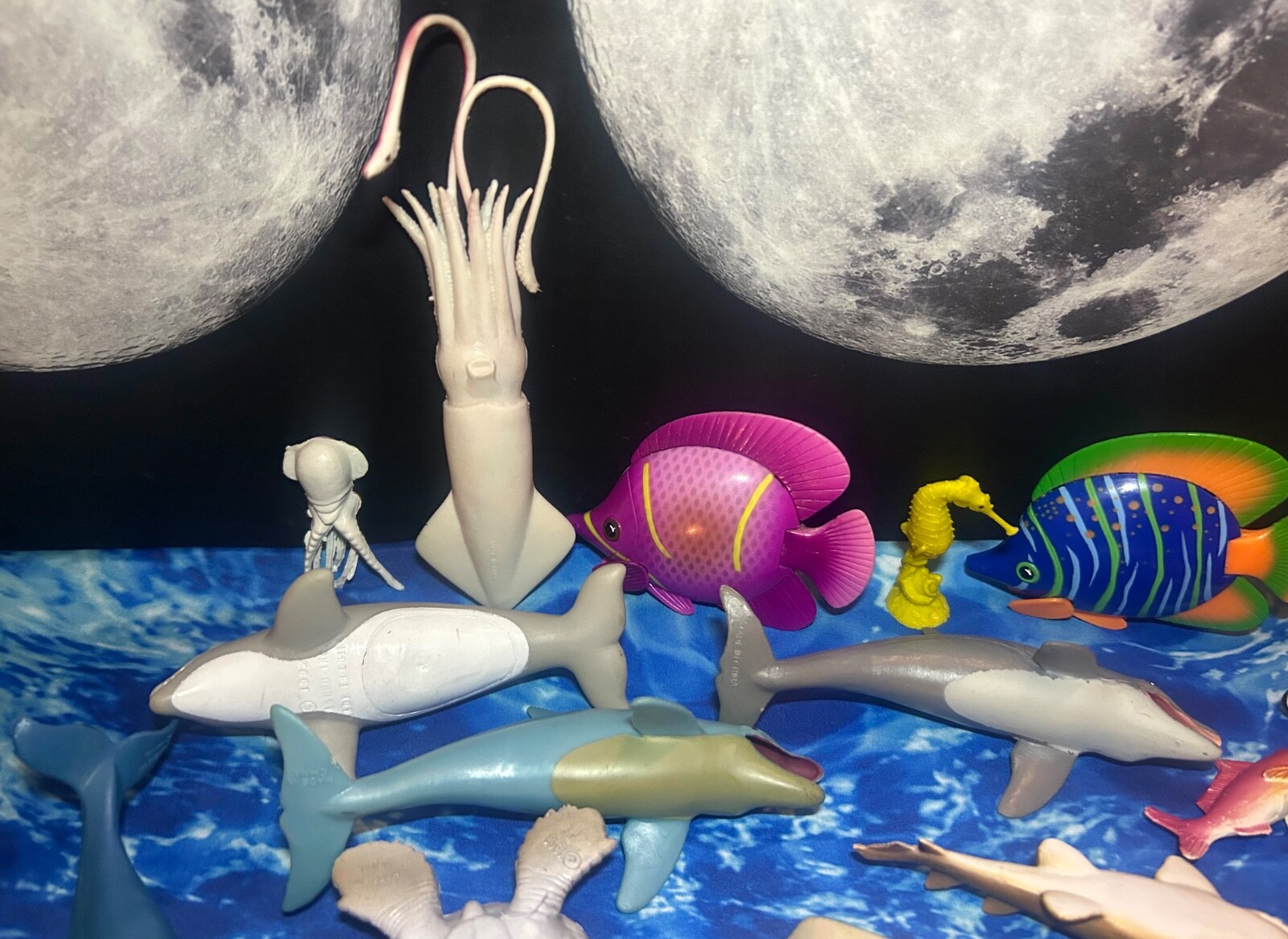 Mixed Lot 25 Modern Vintage Figures Ocean Animals Sealife Creatures Fish Toys