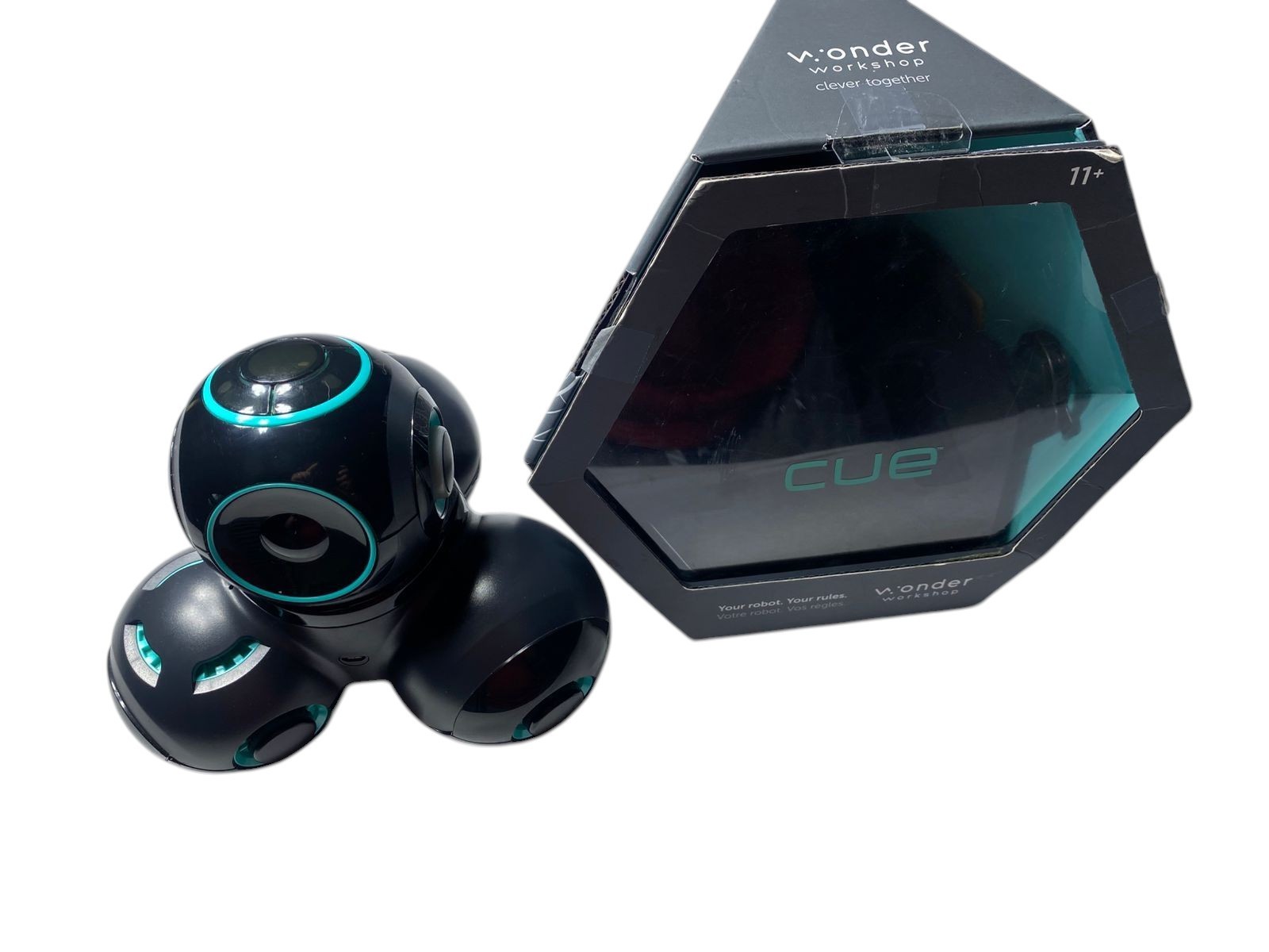 Wonder Workshop CUE Coding Cleverbot QU01