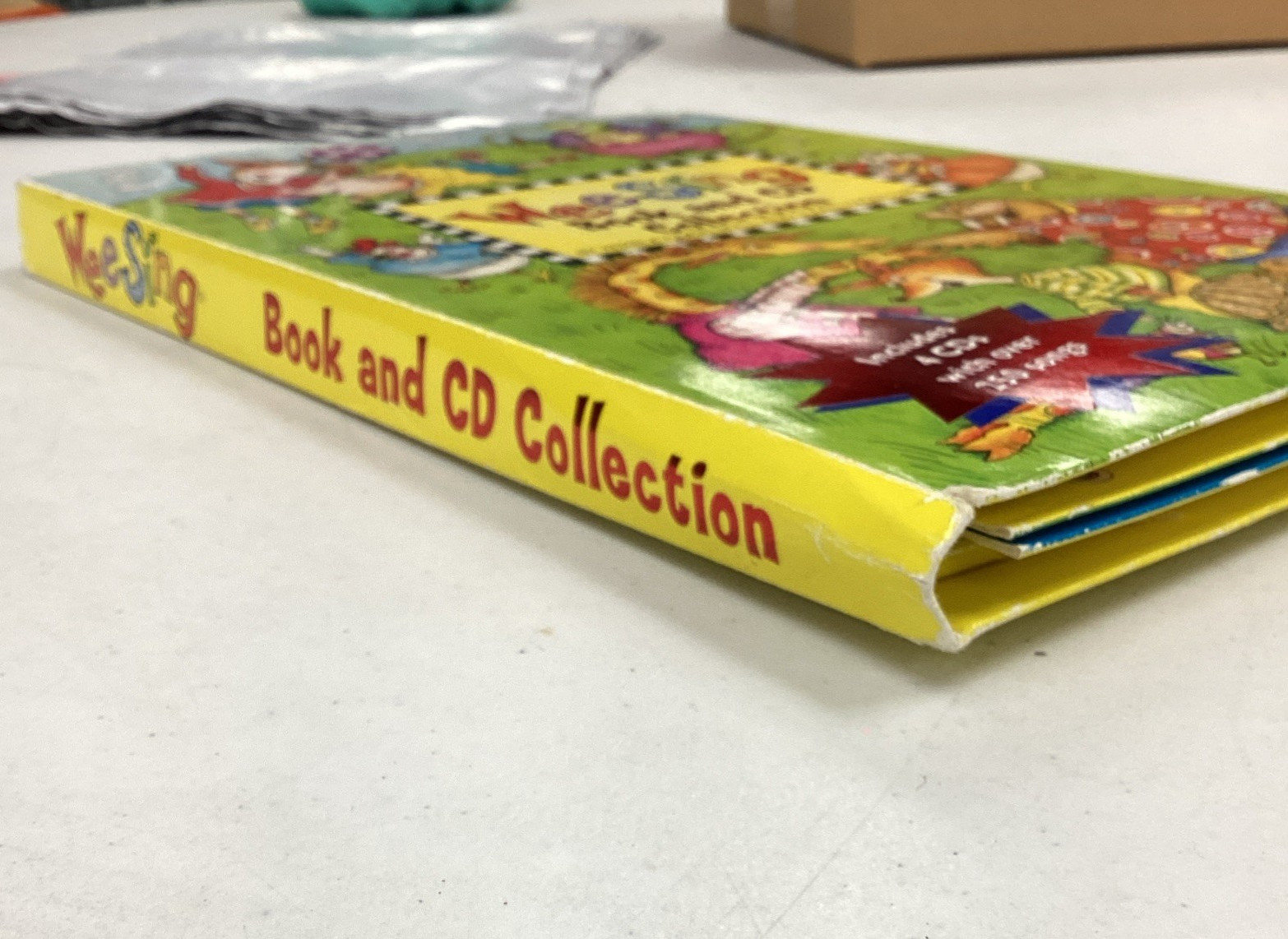 Wee Sing Books & CD Collection 2 books, 4 CD’s, Over 250 Children Songs