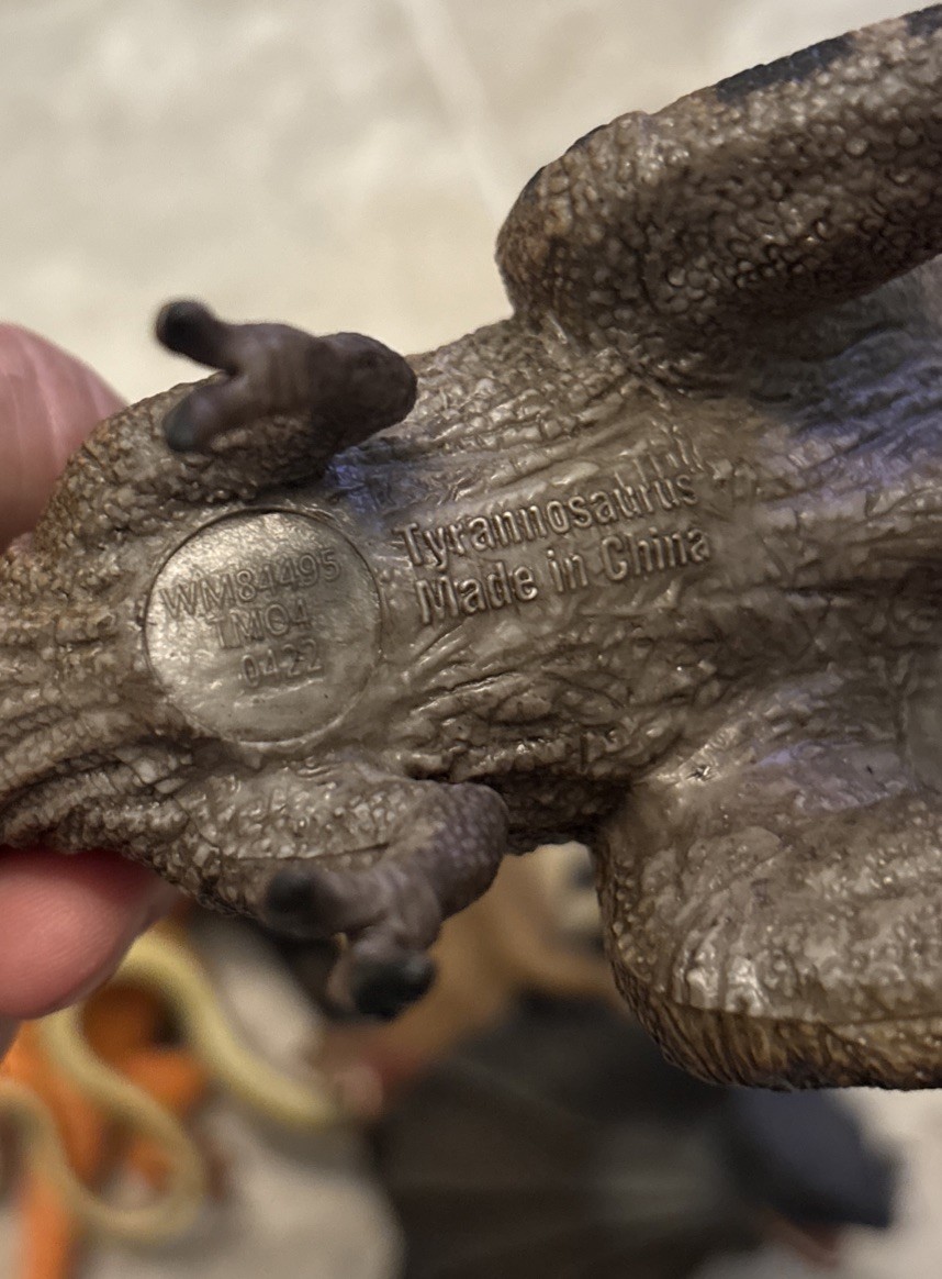 2005 Safari Frilled Lizard Dinosaur Papo Lizard Prehistoric Fish Boa Ice Age
