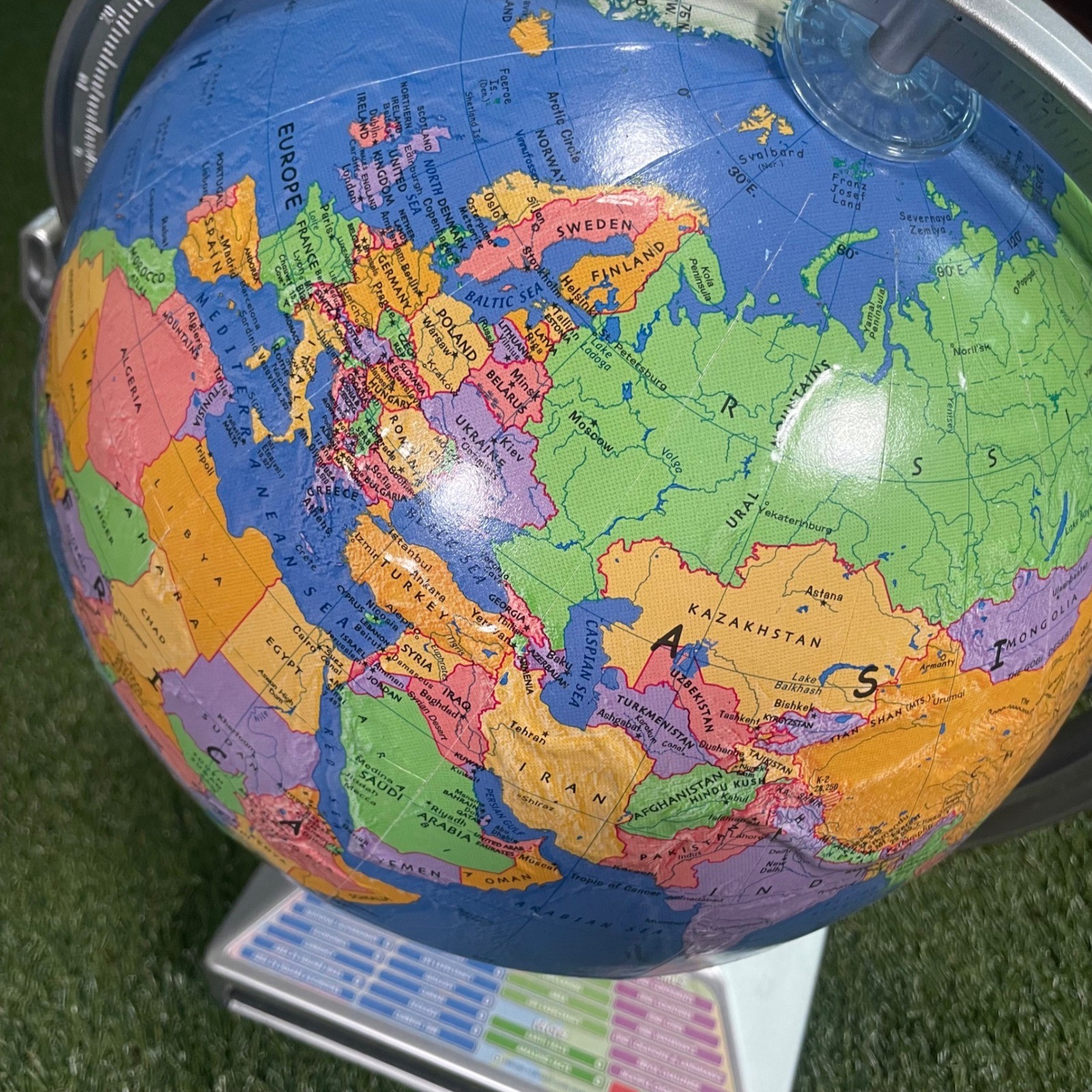 Replogle Intelliglobe 12 Inch Interactive World Globe with Discovery Book Blue