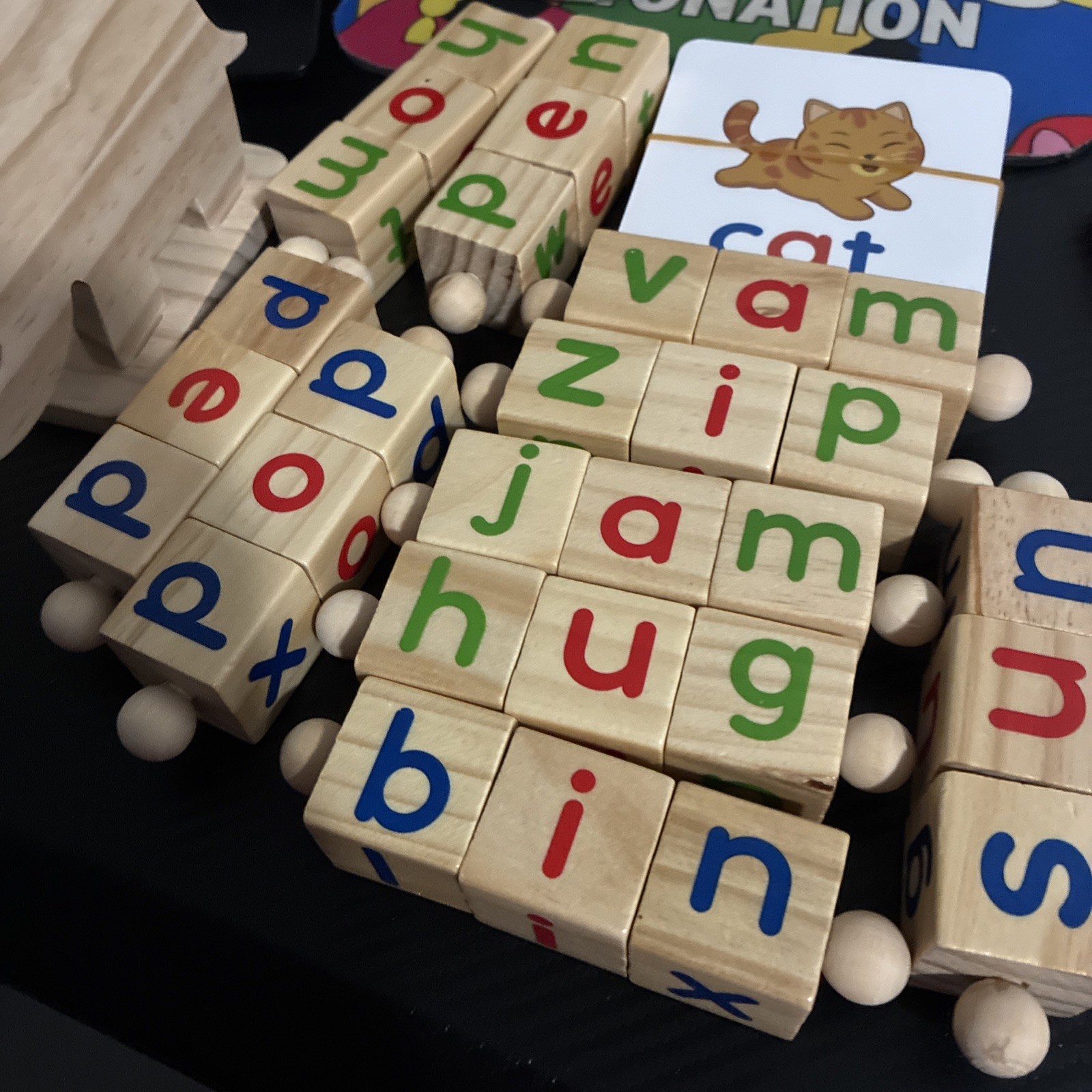 Wooden Reading Blocks Short Vowel Rods Spelling Games, Flash Cards Rotating