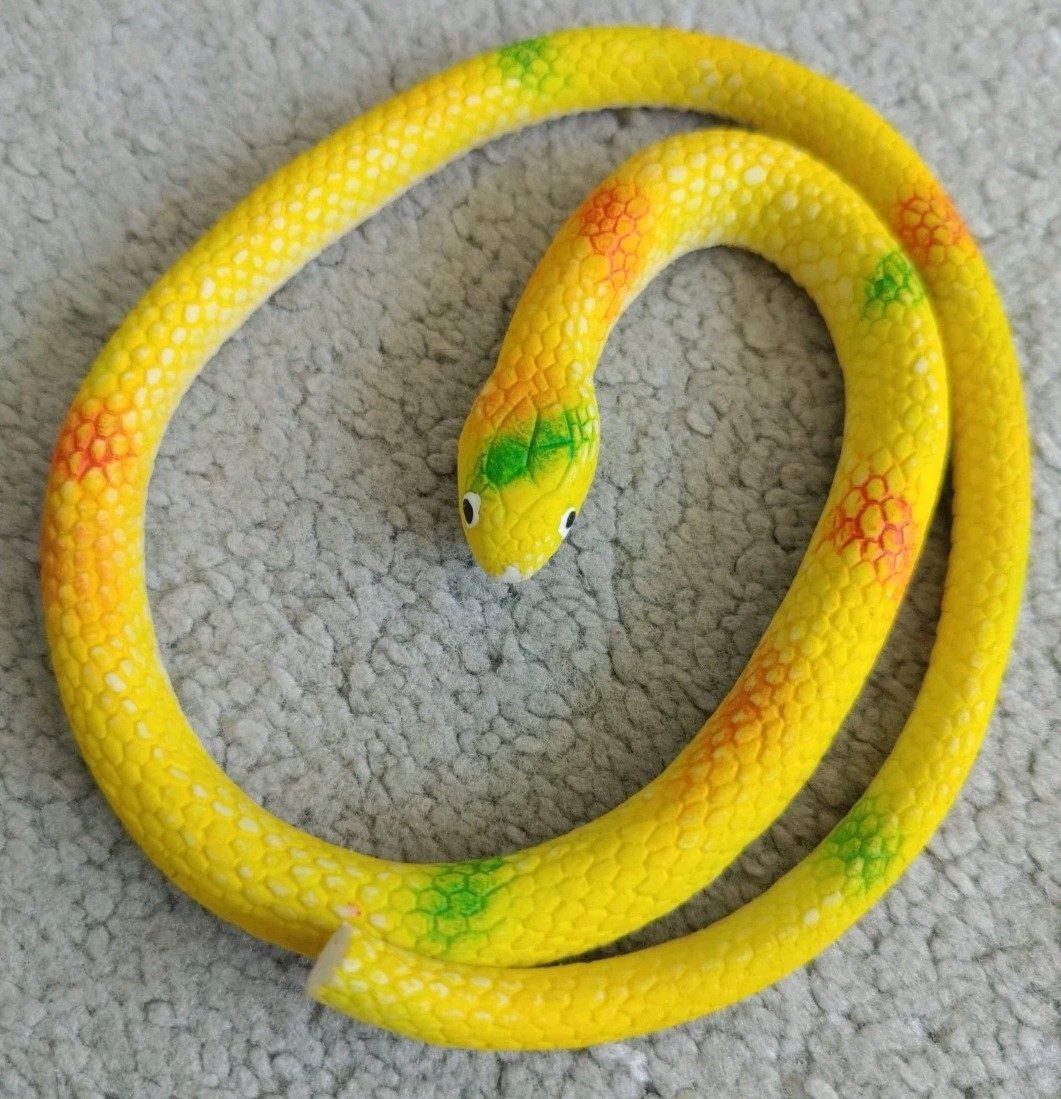 Rubber Yellow Scary Toy Snake Rainforest Animal 22″ Prop