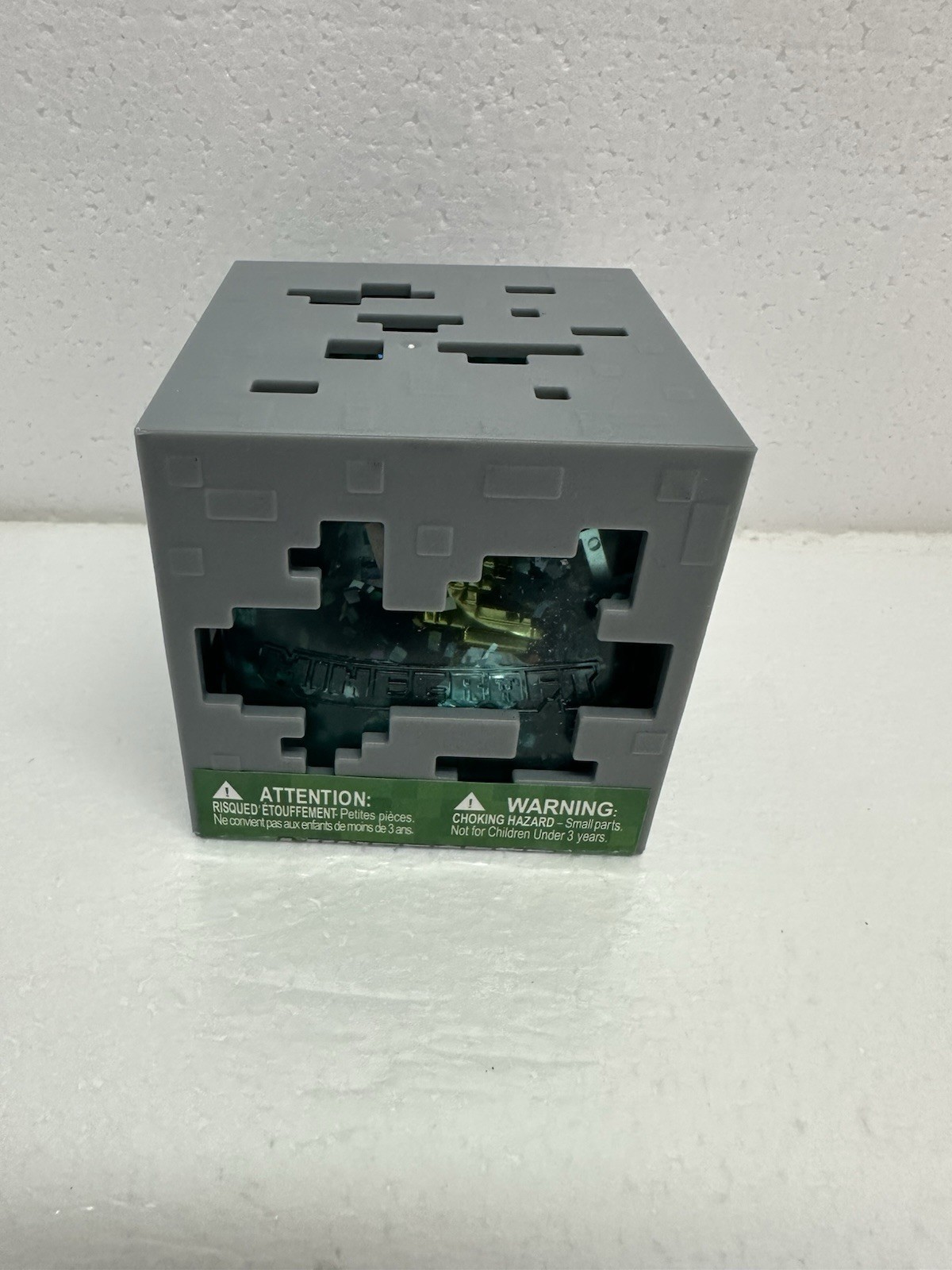 Minecraft Jelly Cube- Chase 1/48 W/GOLD Pickaxe – Viral Solid Squish NEW -TEAL