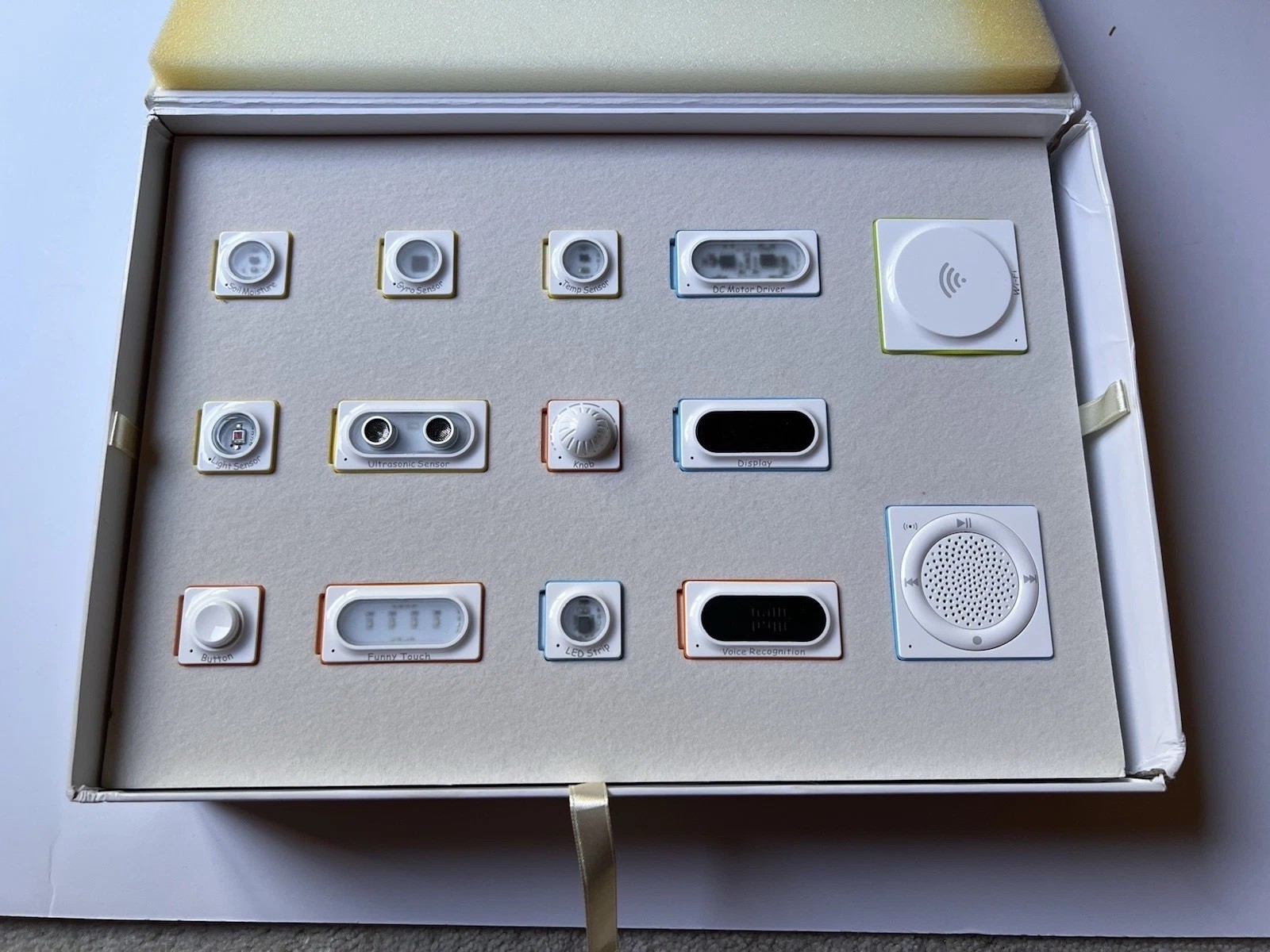 Makeblock Neuron Science Lab Kit – Kickstarter STEAM kit – STEM Electronics