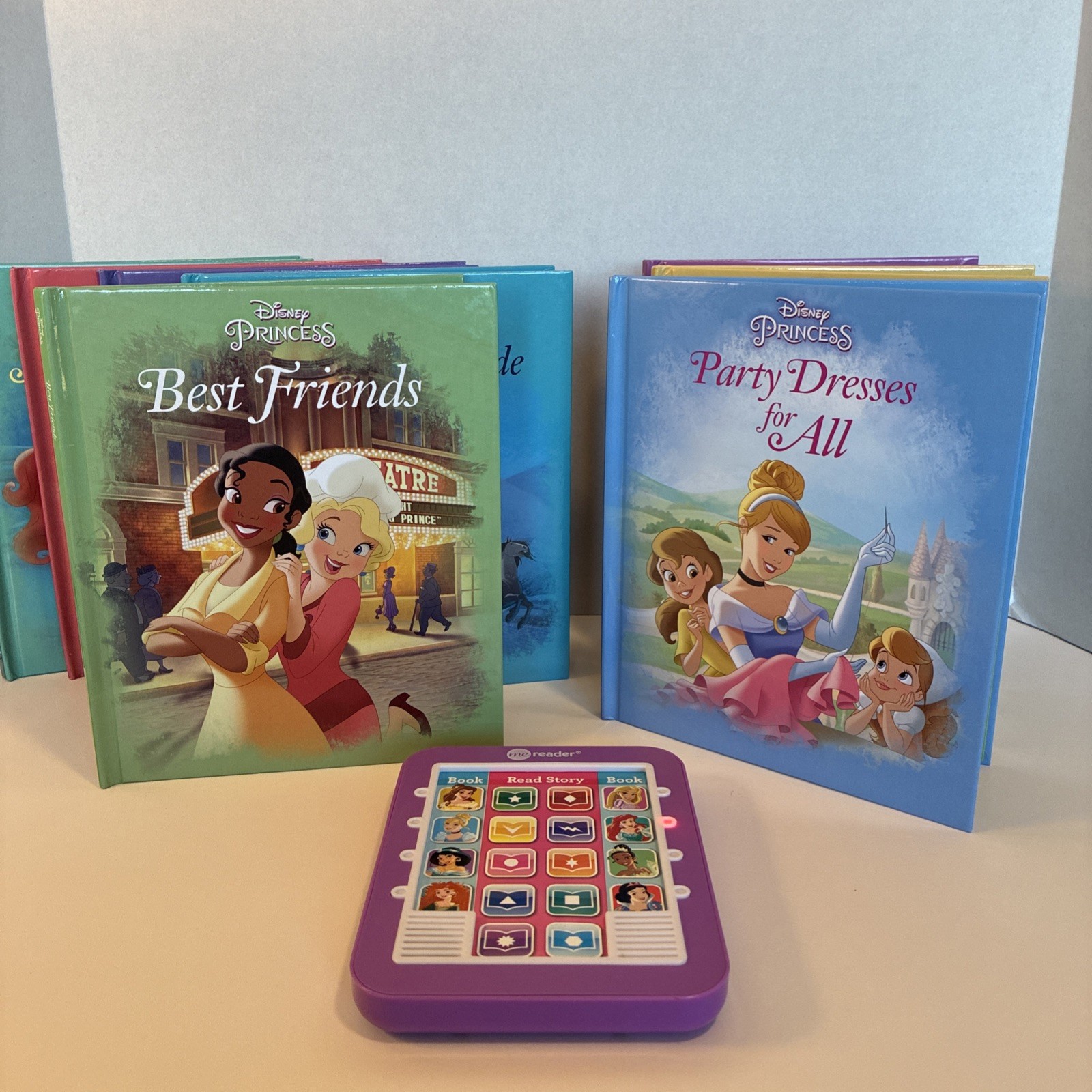 Disney Princess ME READER with 8 Books Electronic Story Reader/ Works Great!