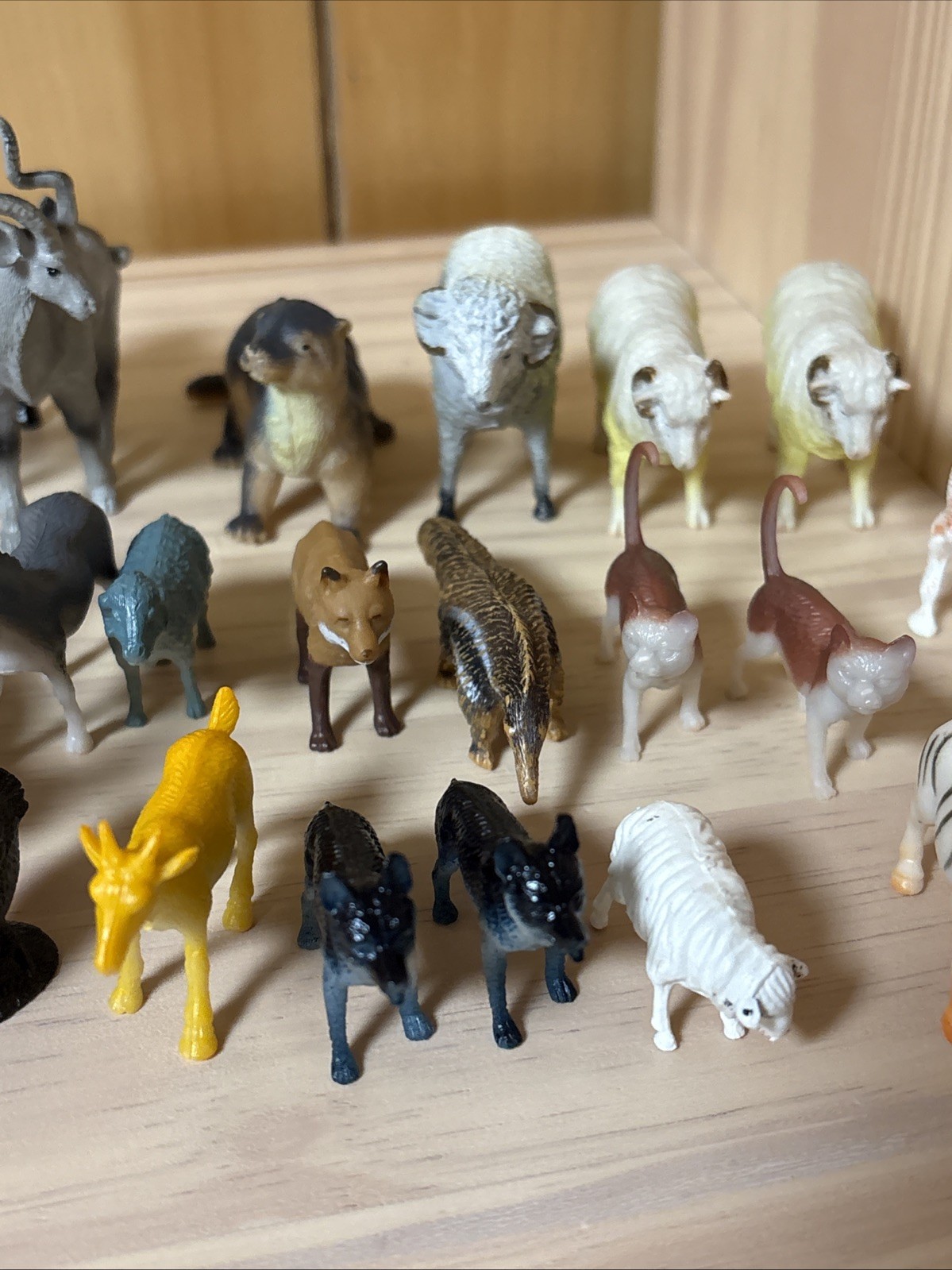 Animal Figure Zoo Safari Farm Wildlife Plastic Toys Mixed Animals Lot of 27