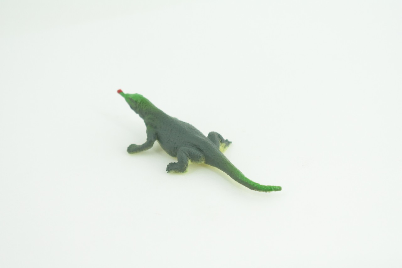 Toy Lizard North American Green Anole, Hand Painted Rubber Toy 2.5″ WR37B197