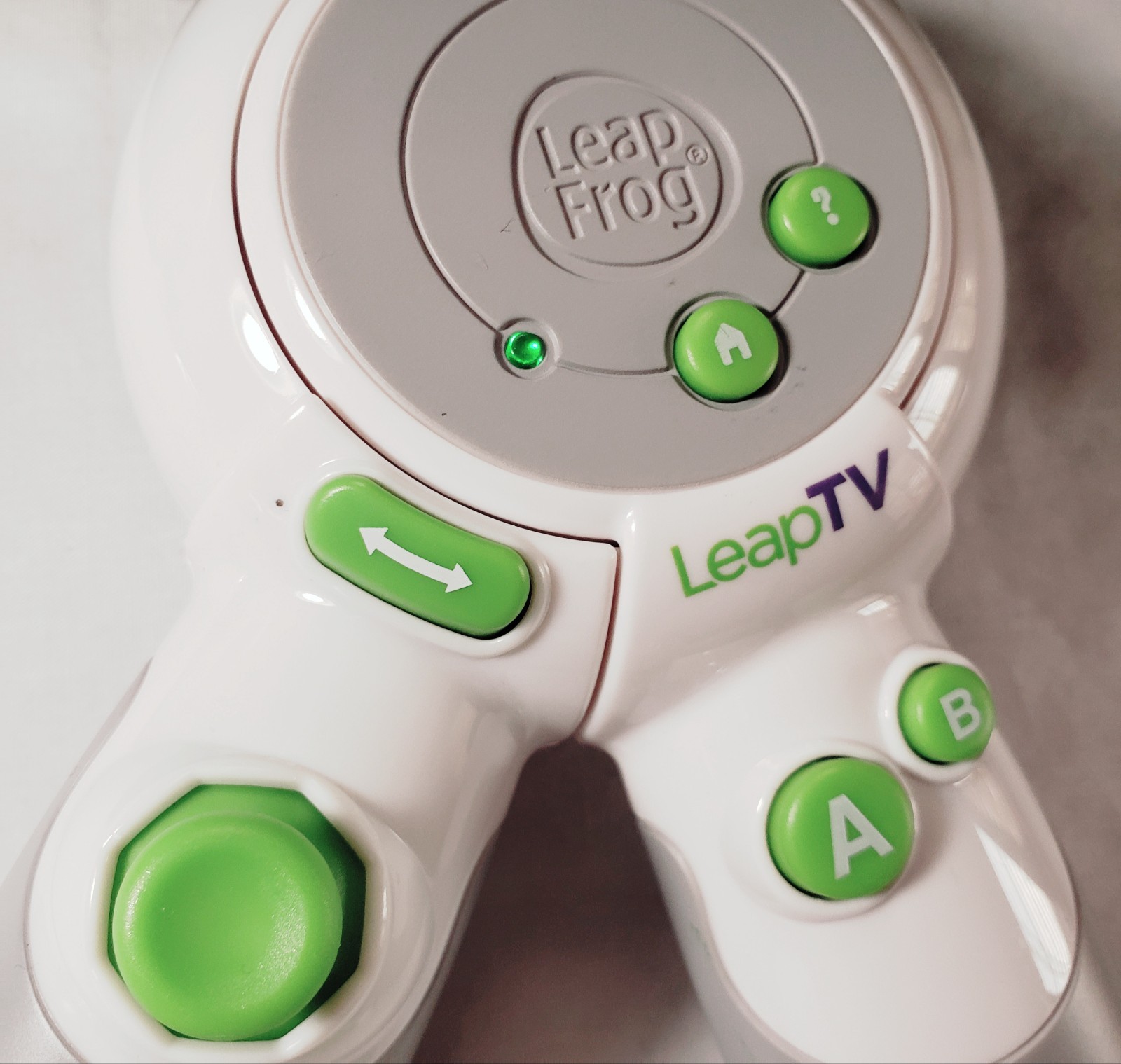 Leap Frog Leap TV Educational Video Gaming System + Nickelodeon Paw Patrol Game