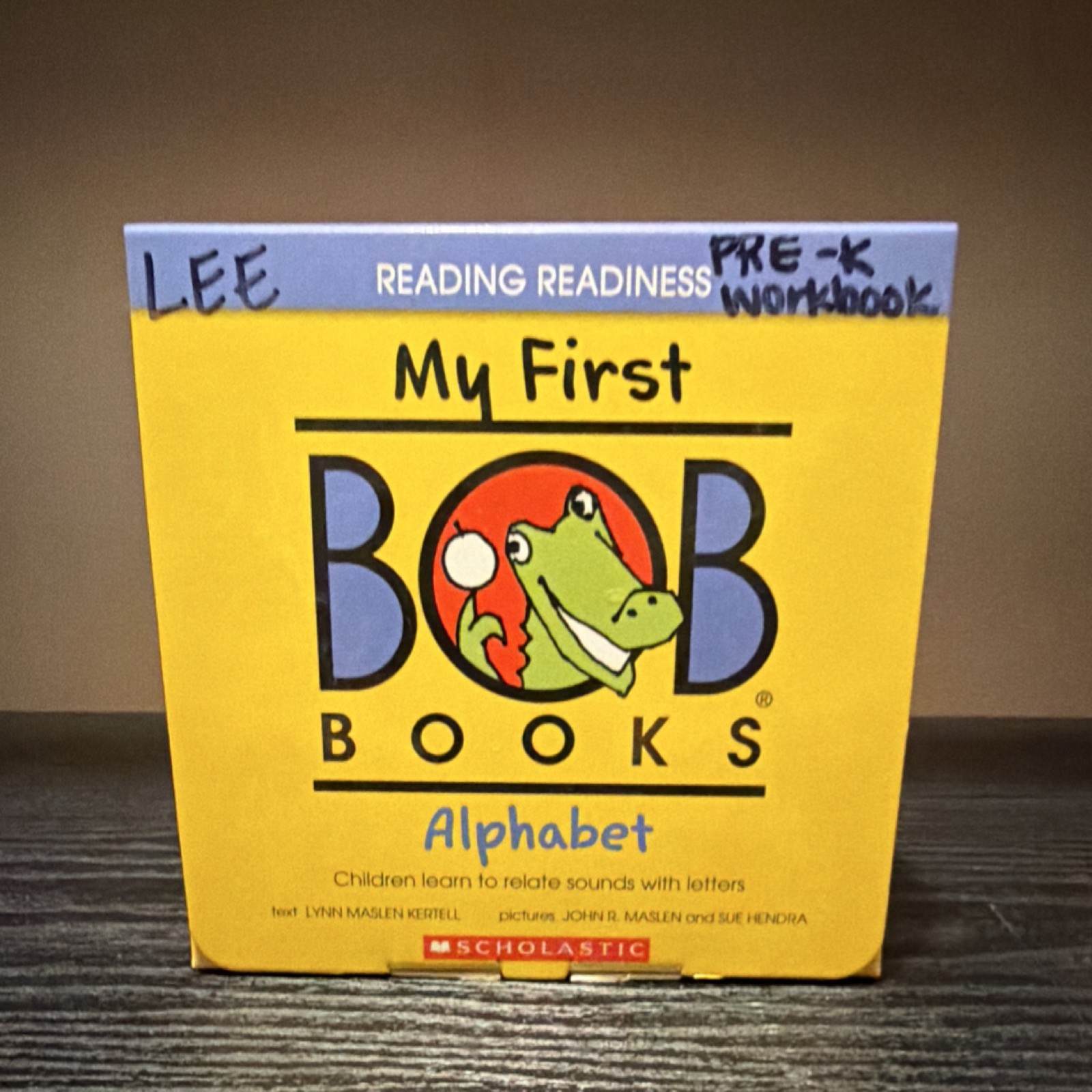 Scholastic Bob Books Alphabet Reading Readiness Pre-K 12 Books