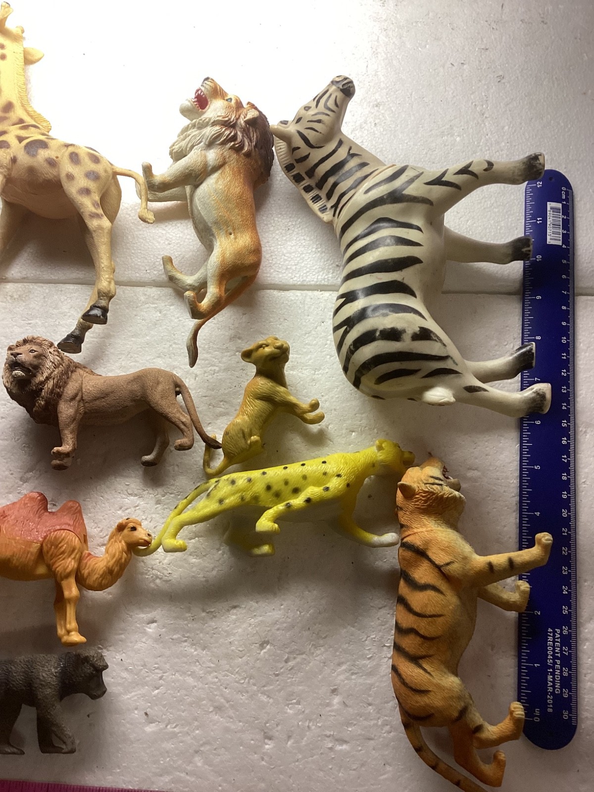 Vintage Mixed Plastic Safari Zoo Jungle Wild Animals Lot of 10.