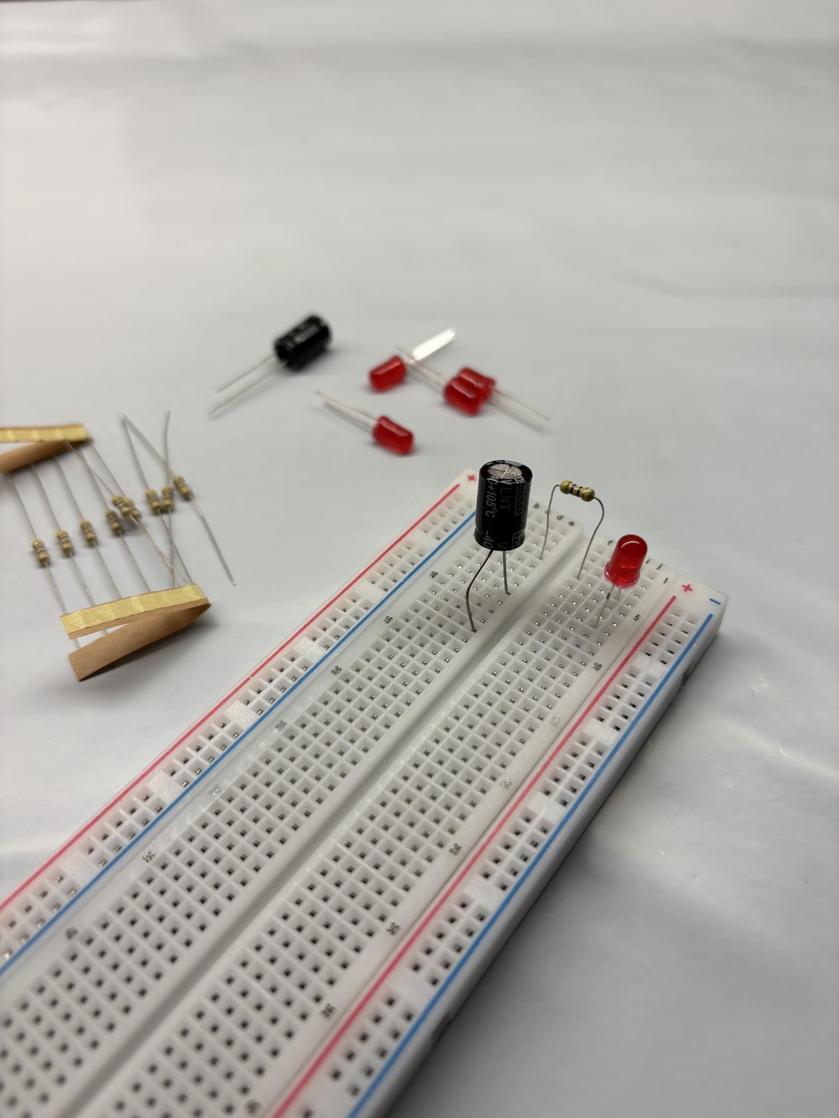 Protechtrader Make Electronics Third Ed Kit 2 Economy – Beginner Intermediate