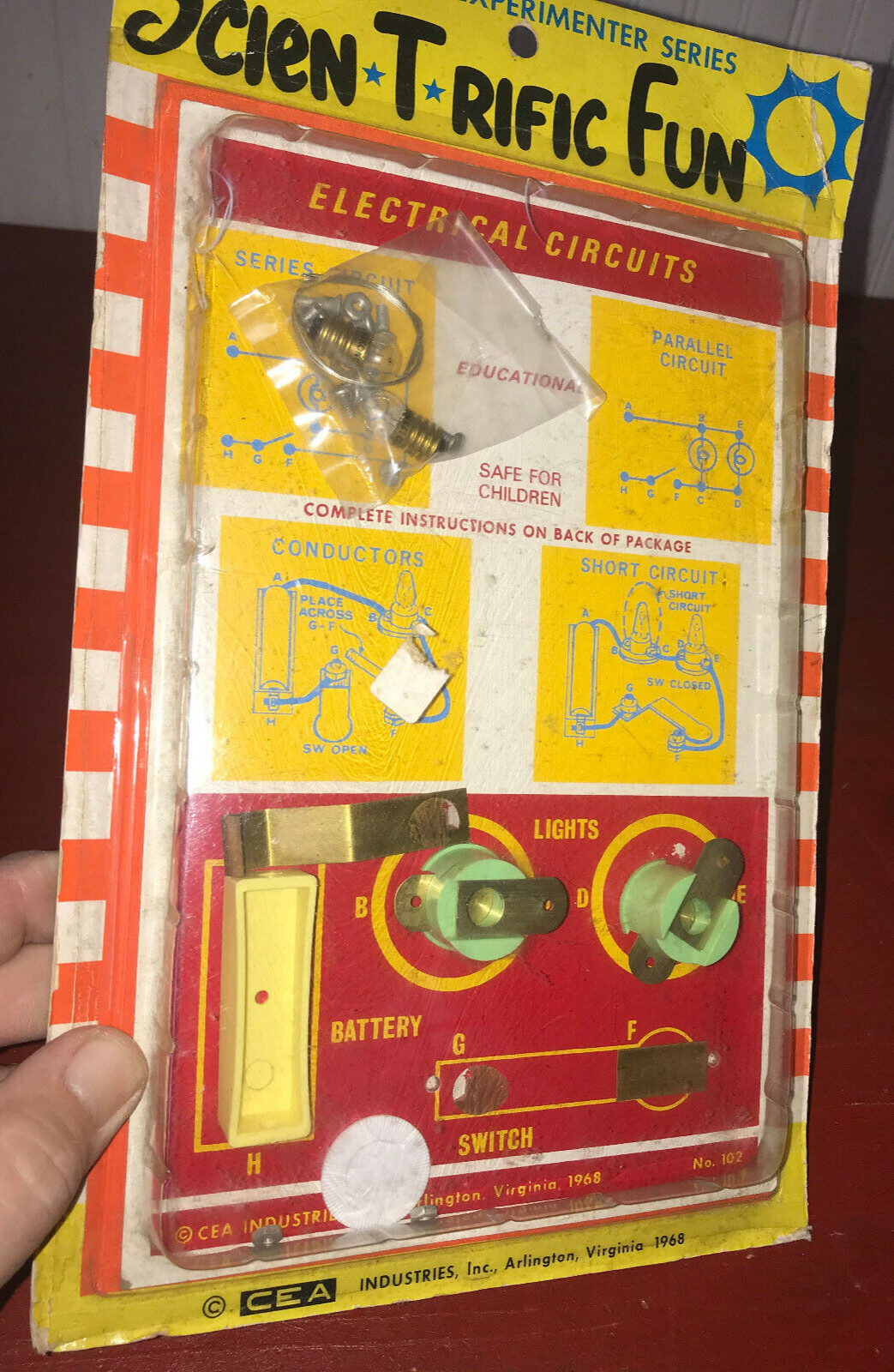 1968 Scien*T*rific Fun Educational Experimenter Electrical Circuit Set