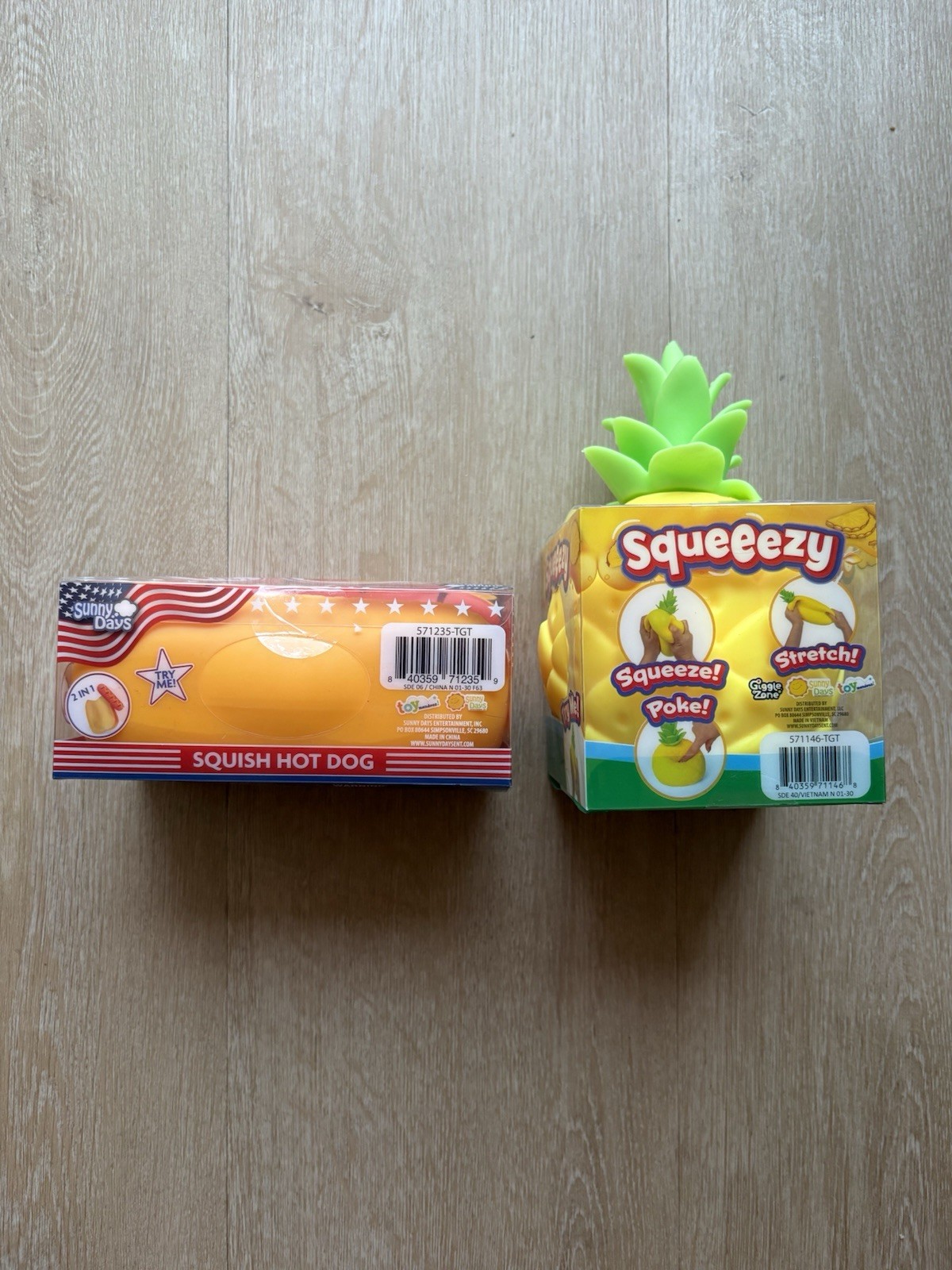 Sunny Days Squeeezy Pineapple 🍍 And Hot Dog 🌭 Sensory Toy. TikTok Viral🔥
