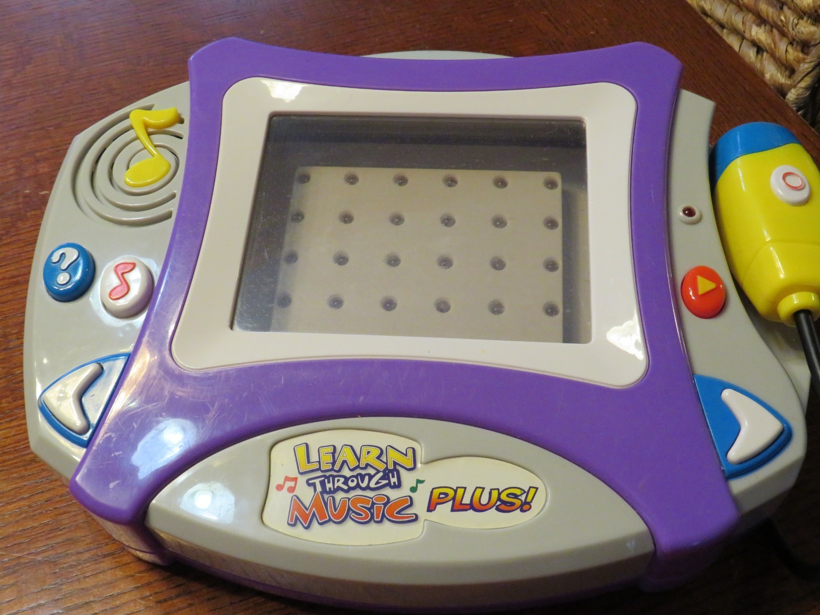 Mattel LEARN THROUGH MUSIC PLUS & 6 Cartridges DORA, BARNEY, SESAME STREET *READ