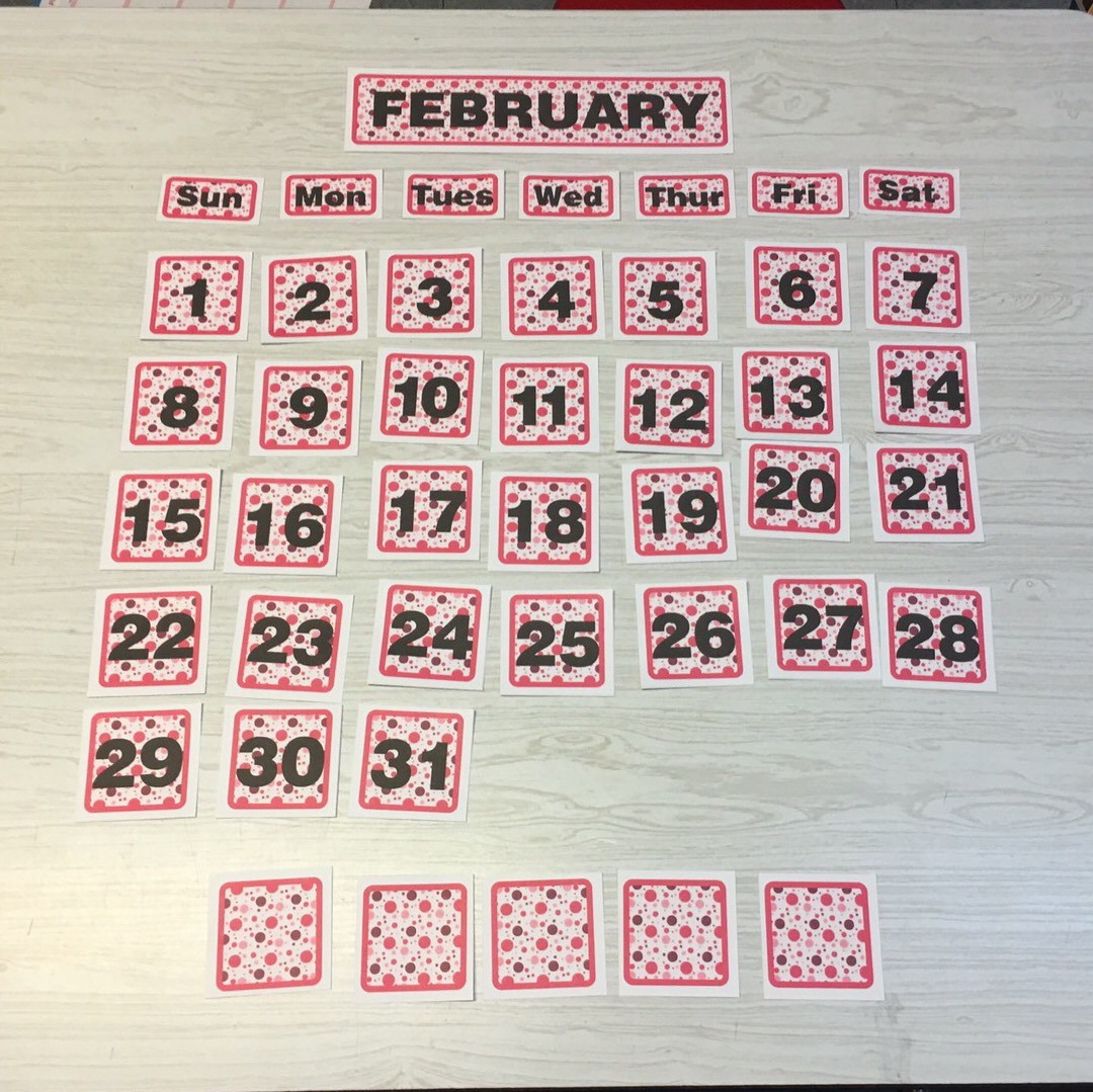Pink Polkadots – February – 31 Laminated Calendar Squares + Blanks