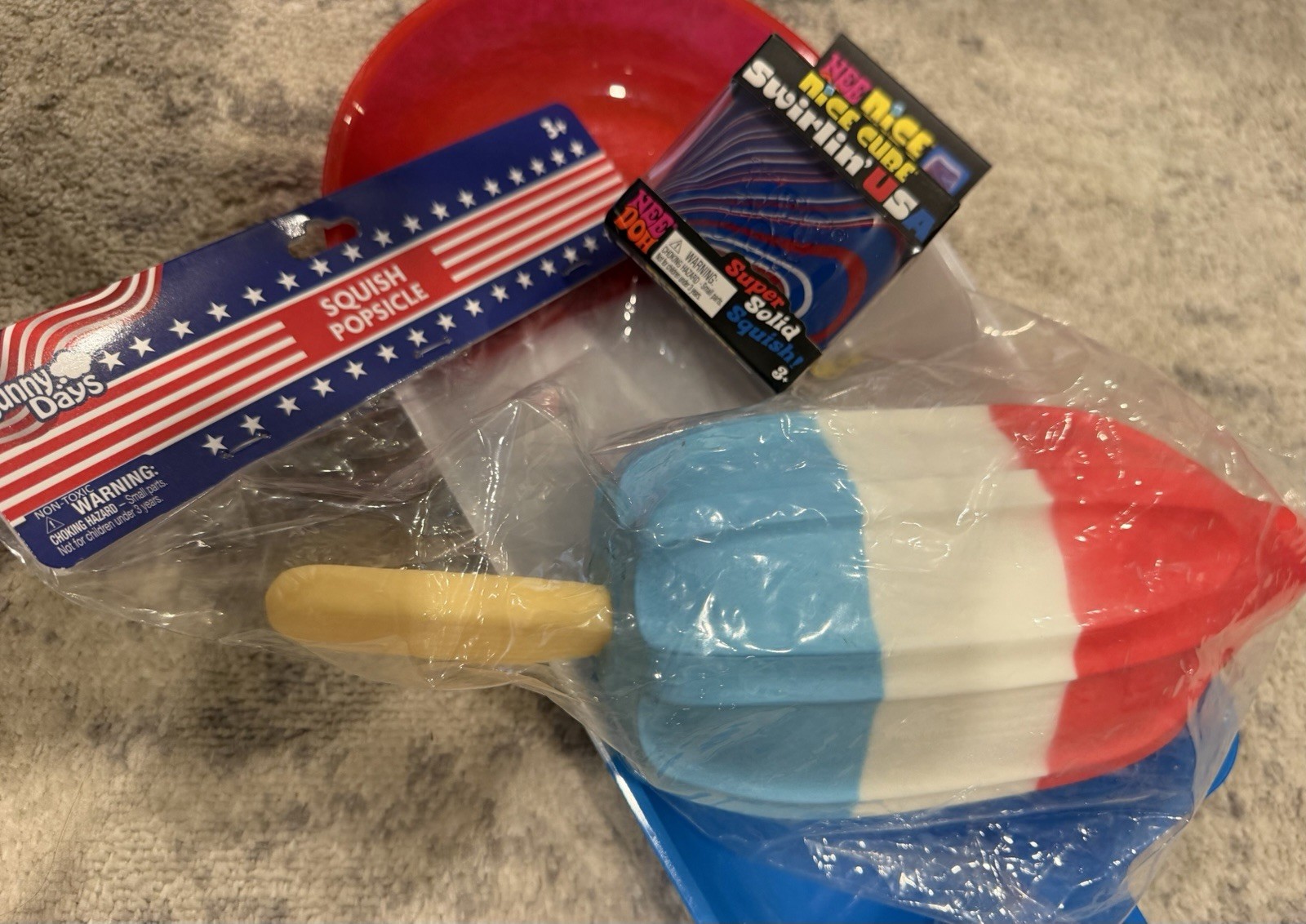 Schylling NeeDoh Nice Cube Swirlin’ USA & Squish Popsicle Red/White/Blue 3+