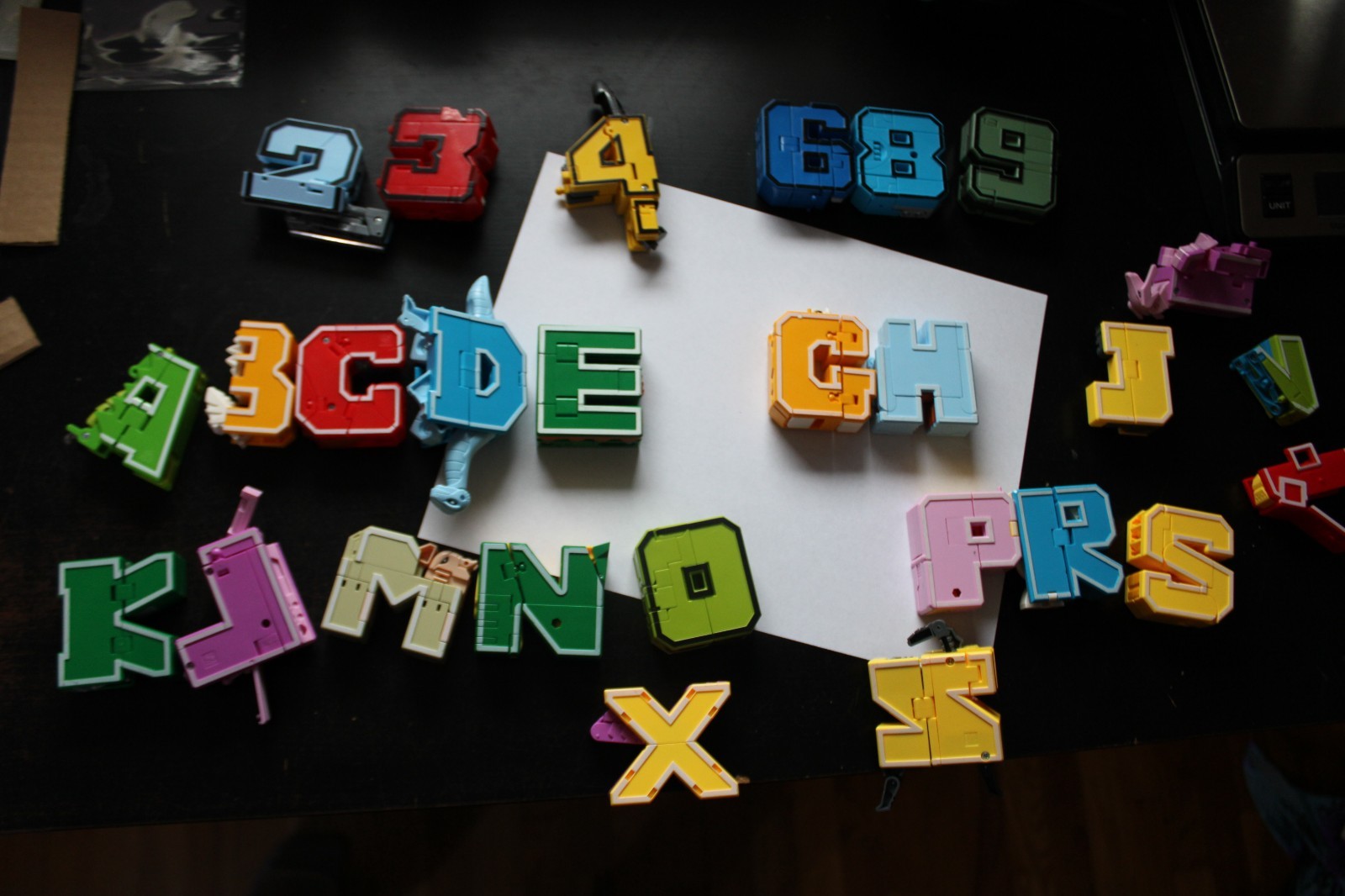 Alpha Bots Transforming Alphabet Robots – INCOMPLETE LOT
