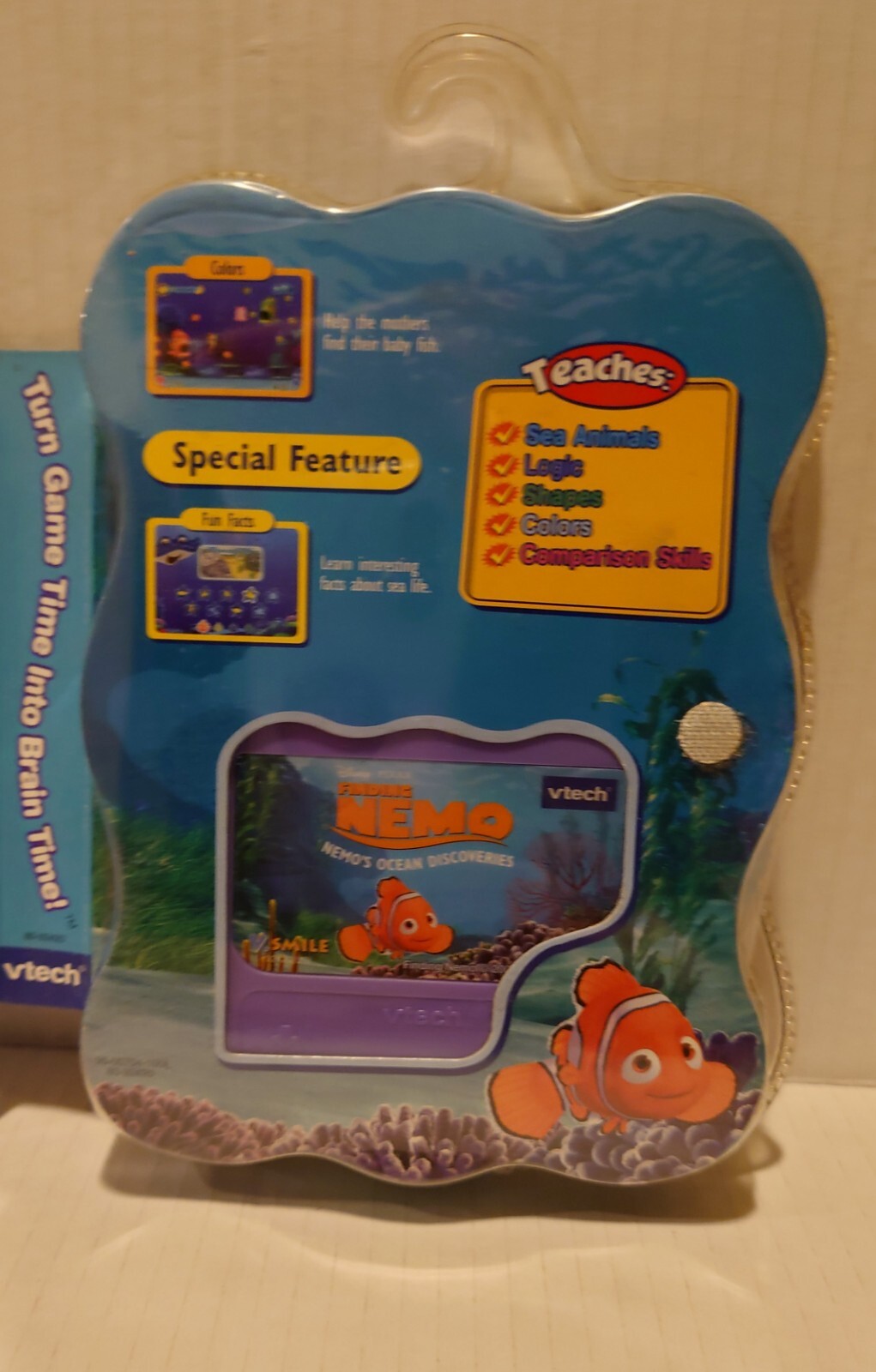 Vtech vsmile game Finding Nemo New in box but box is damaged and has wear on it