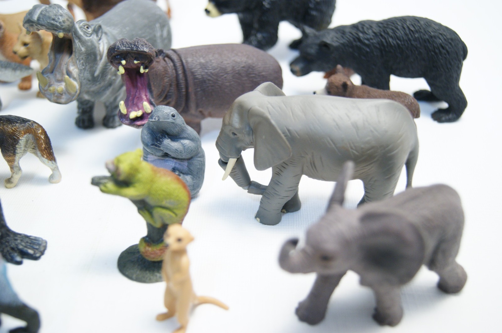 Mixed Brand Wildlife Animal Figures Lot – Schleich MOJO Terra Safari TOMY