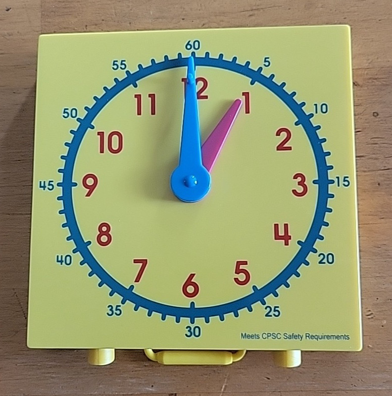 Yellow Student Clock 4″ square Teaching Learning Tool Aid Homeschool VG