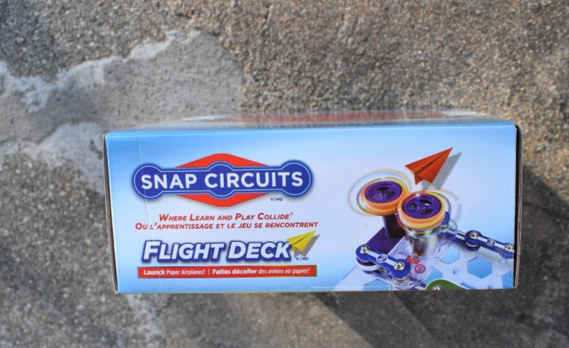 Snap Circuits Flight Deck ~ 5-in-1 Activity Kit ~ Free Shipping ~ Ages 8 and Up!