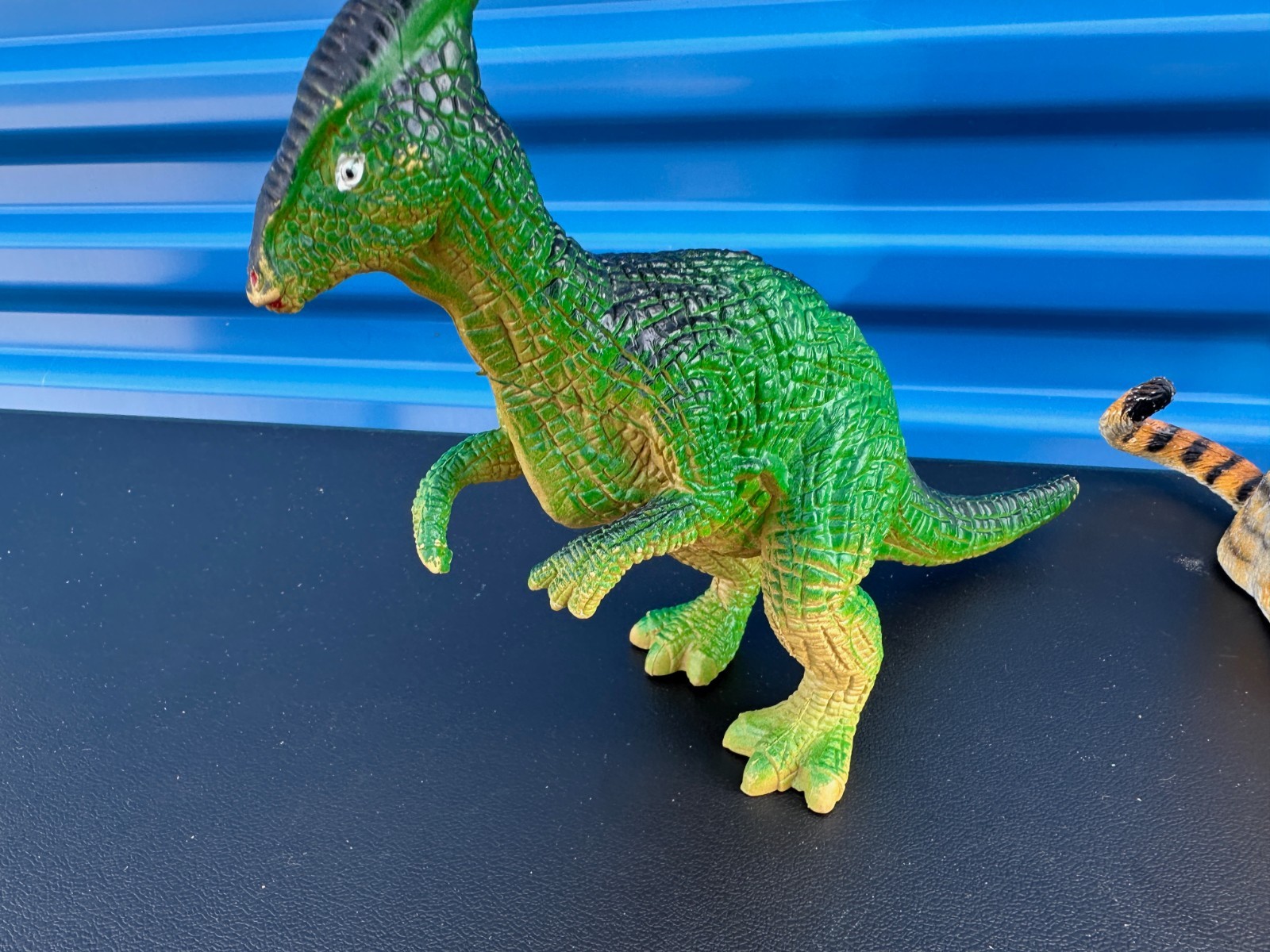 Vintage 1980s 90s Large Plastic Animals Dinosaur Lot 1987 Tigers, 1998 Bear