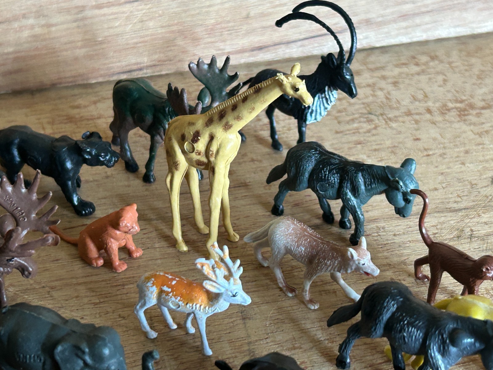 Toy Animal Junk Drawer Lot 90+ Mini Miniature Safari Outback Forest Zoo Crafts