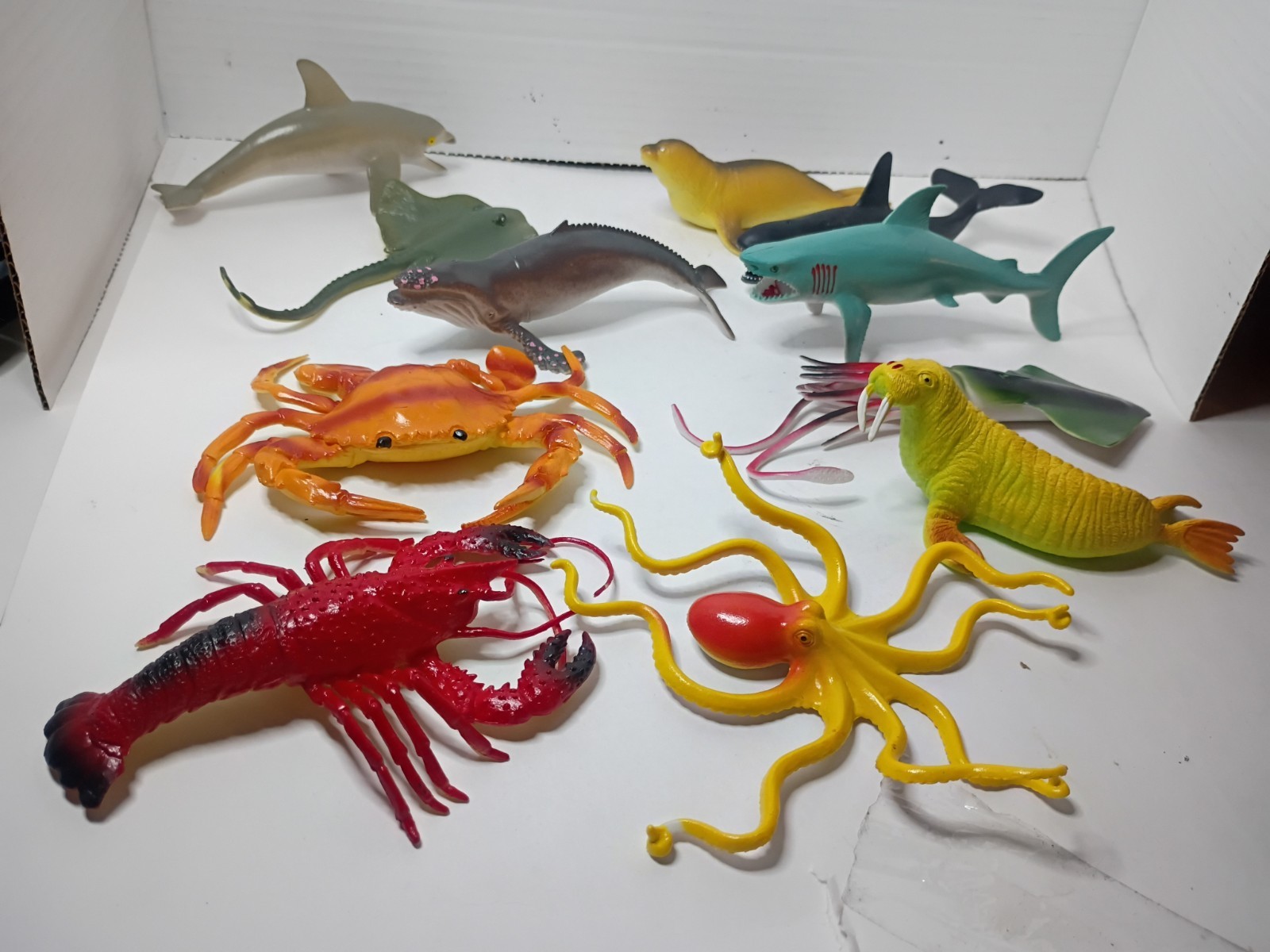 Mixed Lot Of 11 Ocean Animals Toys, Sharks, Whales, Ray, Science, Educational