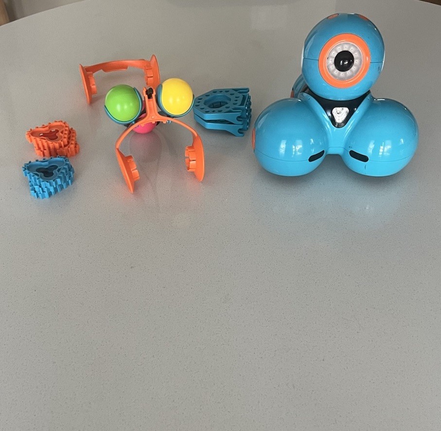 Wonder Workshop Dash Smart Robot Launcher Accessories With One Broken Drive Moto