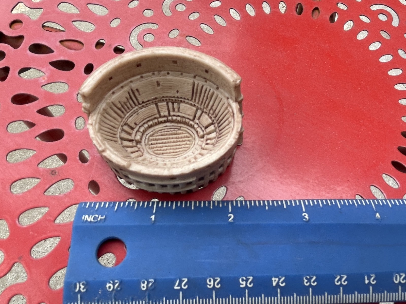 Colosseum in Rome miniature replica/ toy/ancient Roman Empire/ NEW in pkg